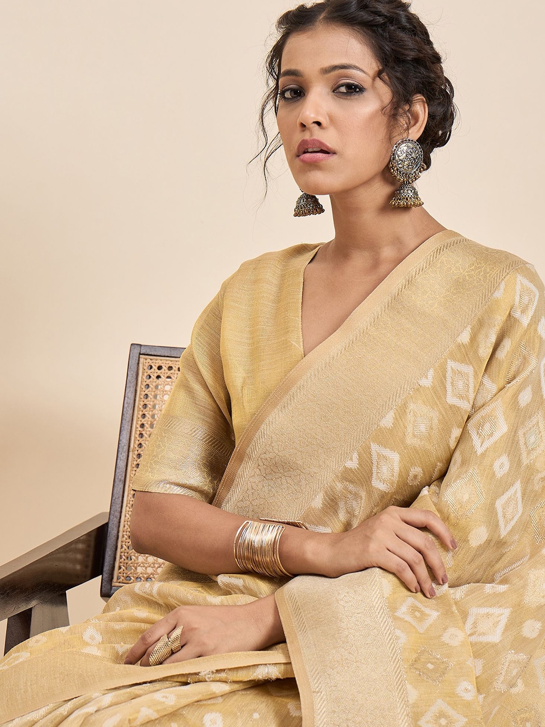 

Sangria Woven Design Linen Banarasi Saree, Beige