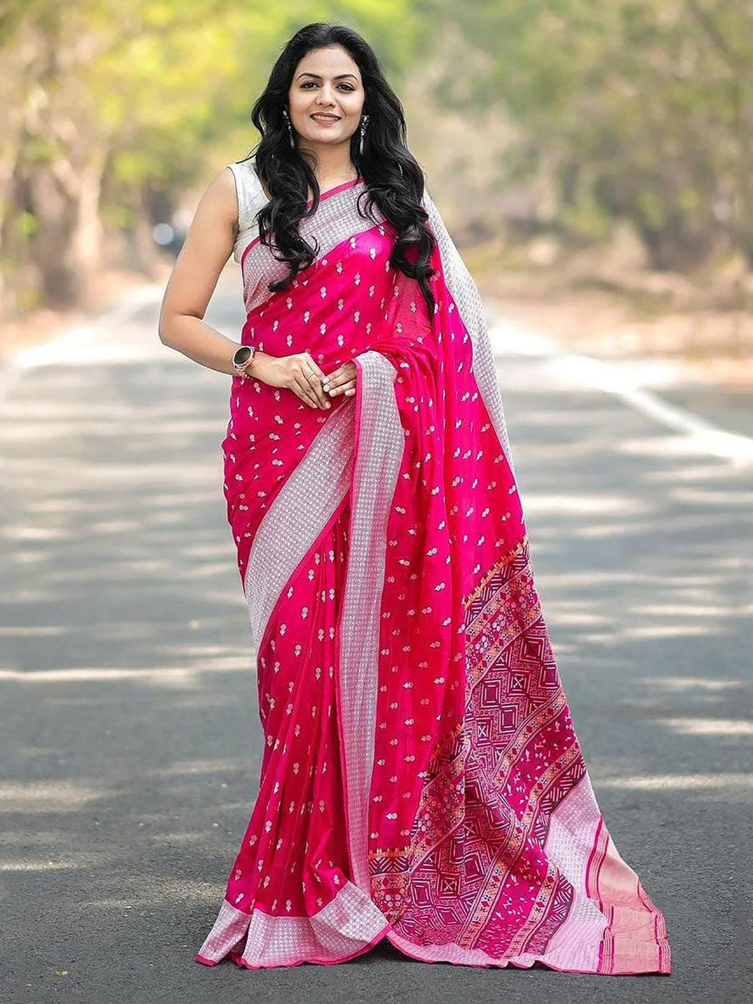 

Aldwych Woven Design Zari Designer Traditional Banarasi Saree, Pink