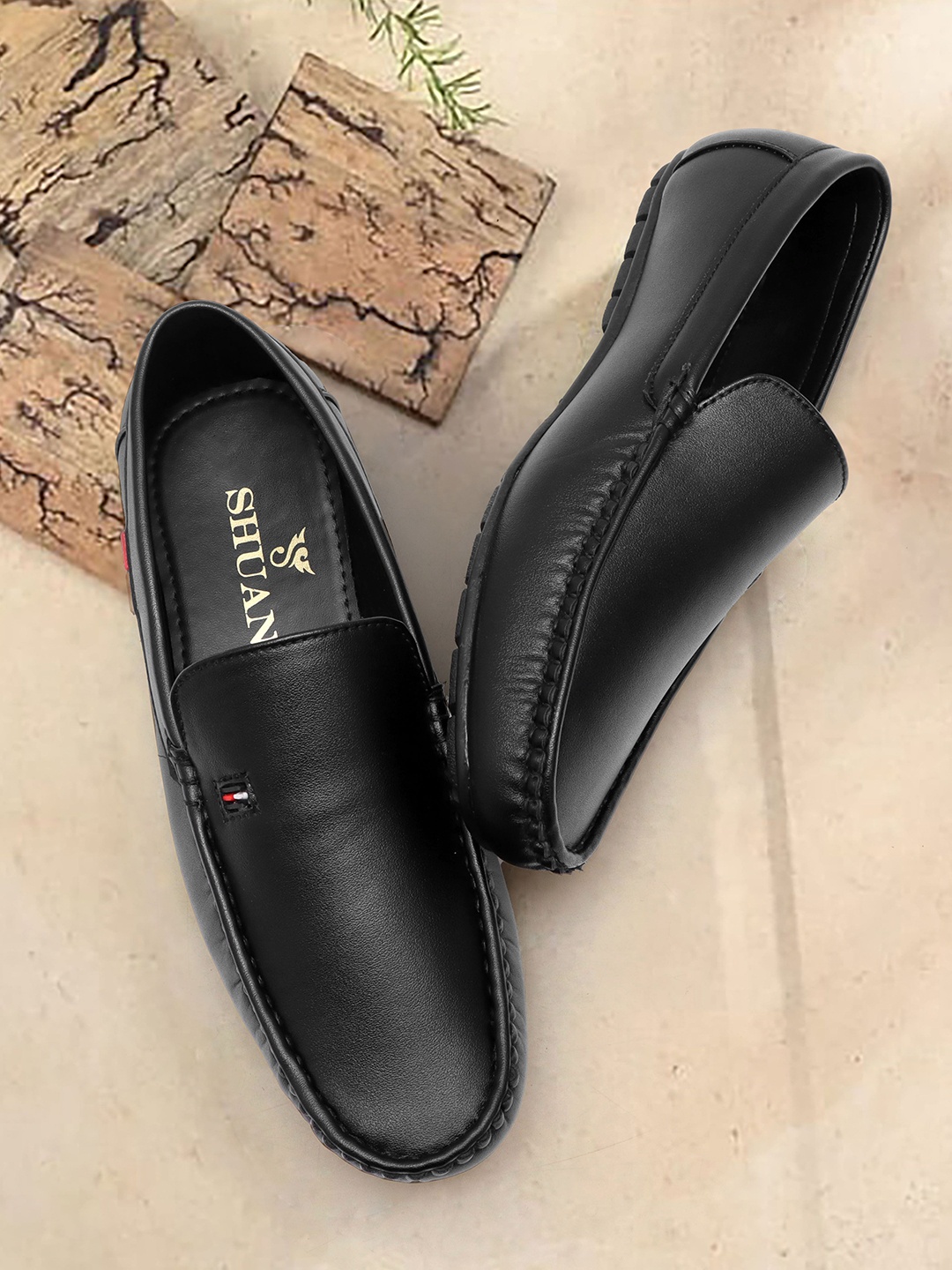 

SHUAN Men Slip-on Loafers, Black