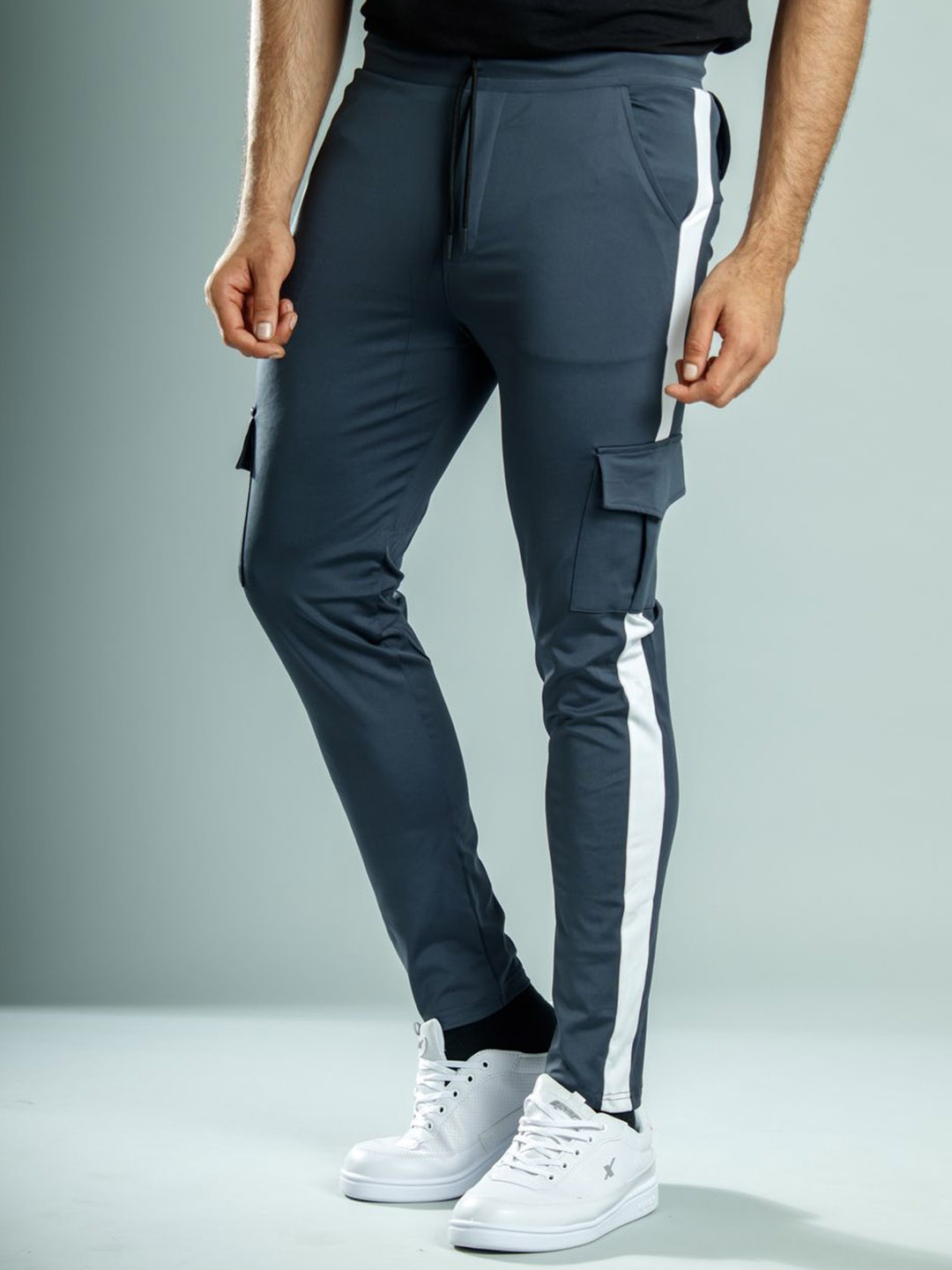 

Muffynn Men Mid-Rise Track Pants, Grey