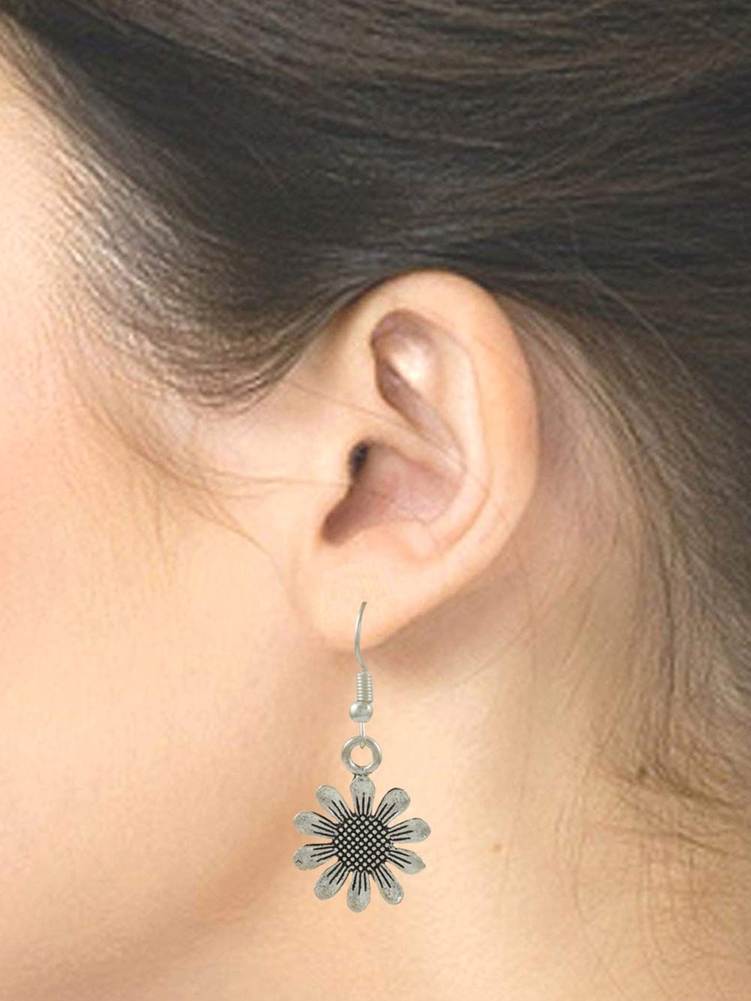 

HIGH TRENDZ Contemporary Drop Earrings, Silver