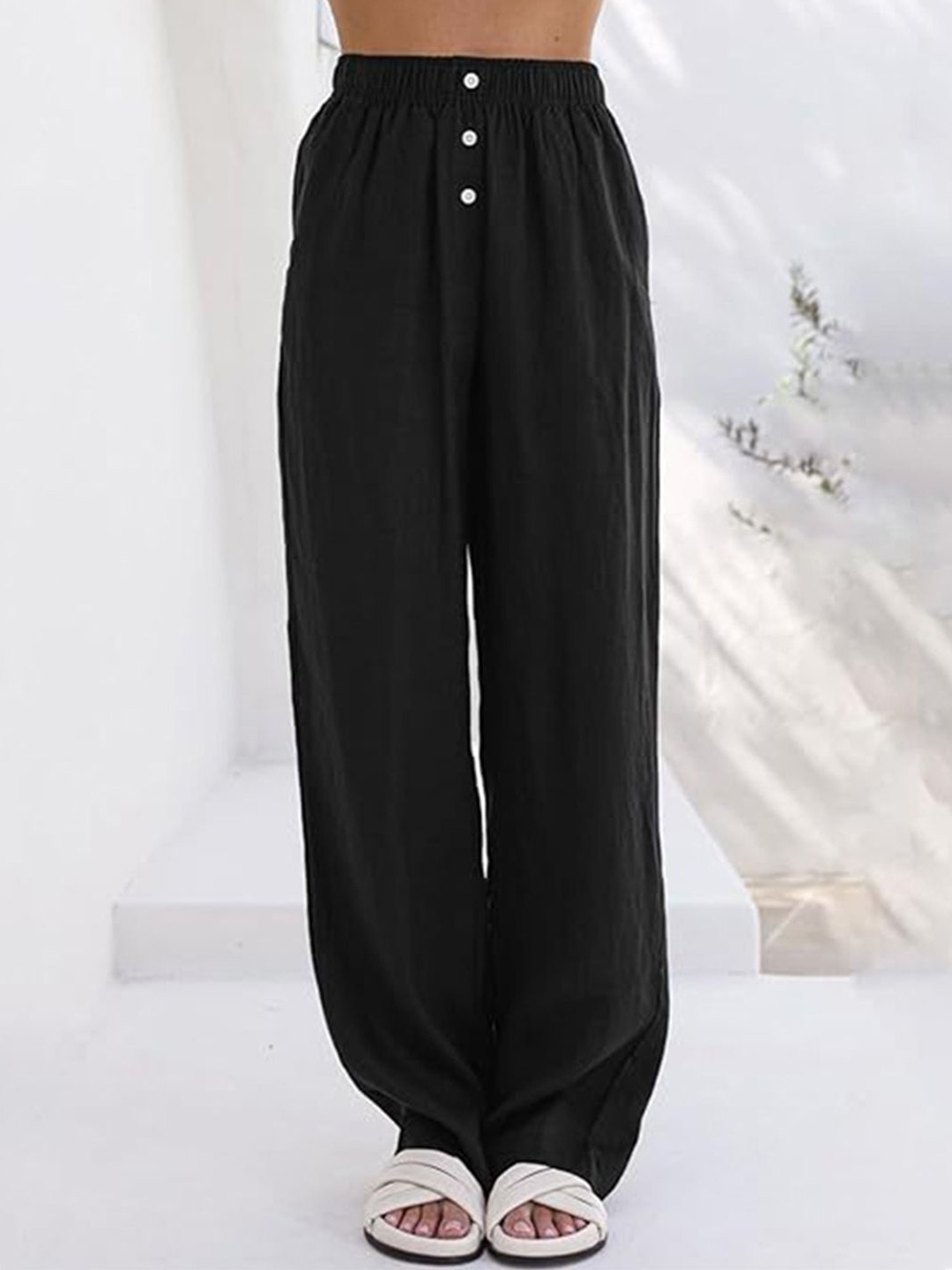 

StyleCast Women Solid Relaxed Fit Track Pants, Black