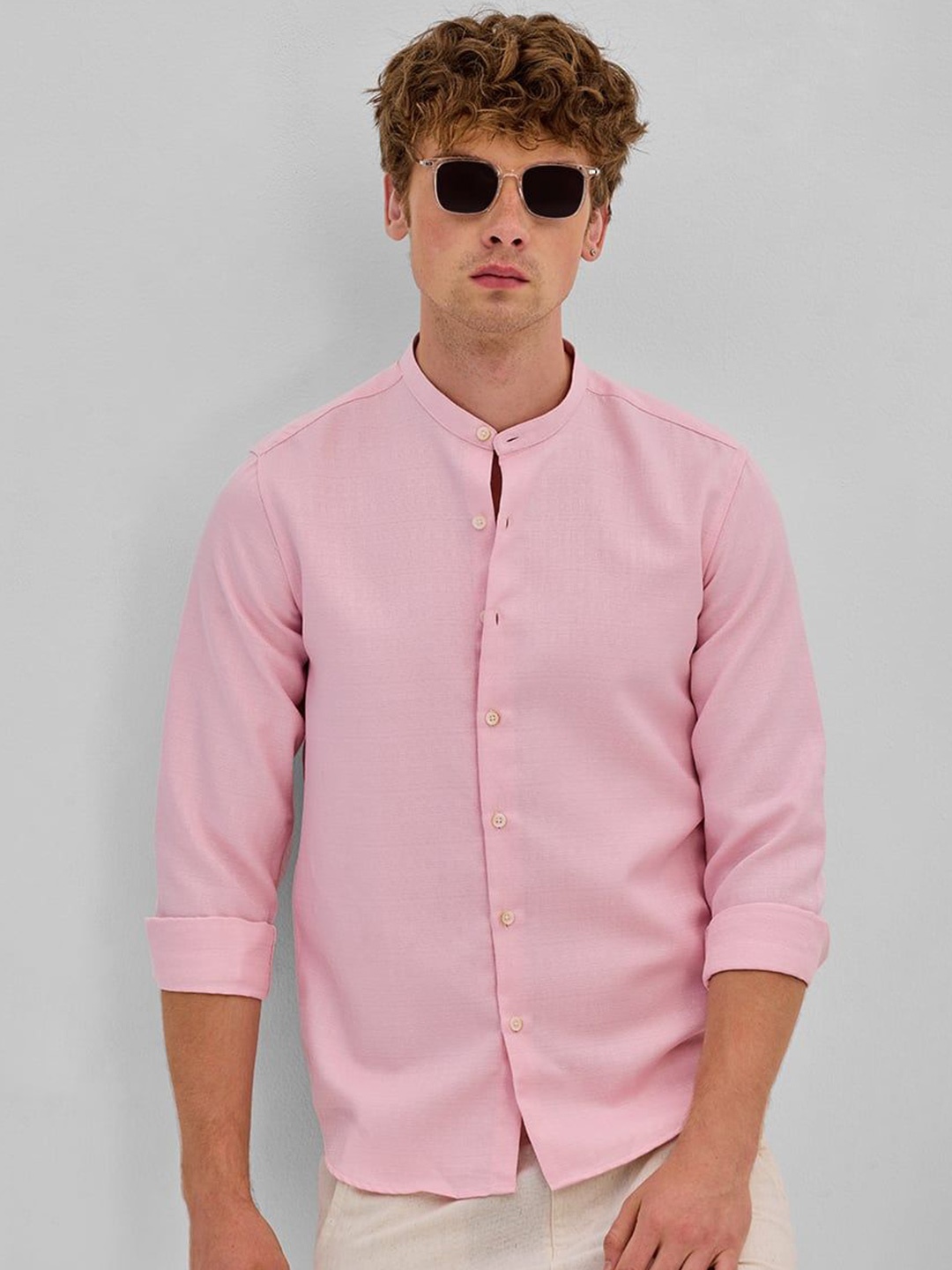 

Snitch Men Smart Band Collar Solid Slim Fit Casual Shirt, Pink