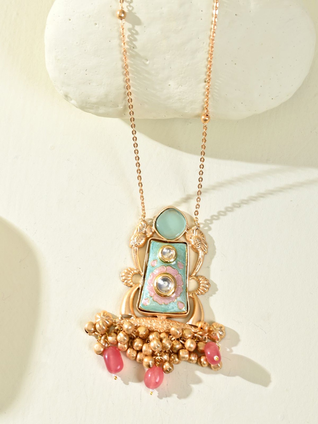 

DASTOOR Women Designer Pendant, Gold