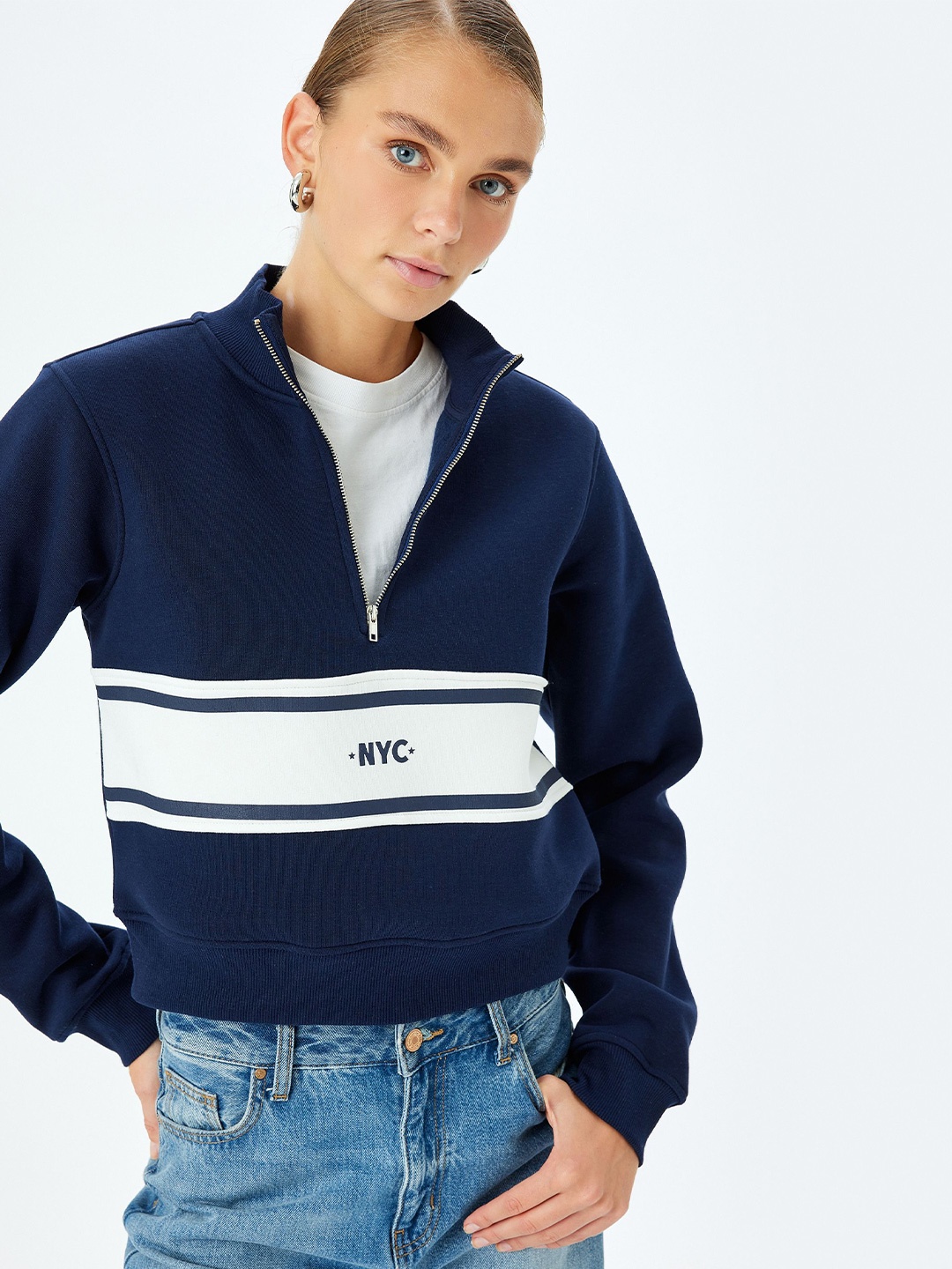 

Koton Women Colourblocked Mock Collar Pullover Sweatshirt, Navy blue