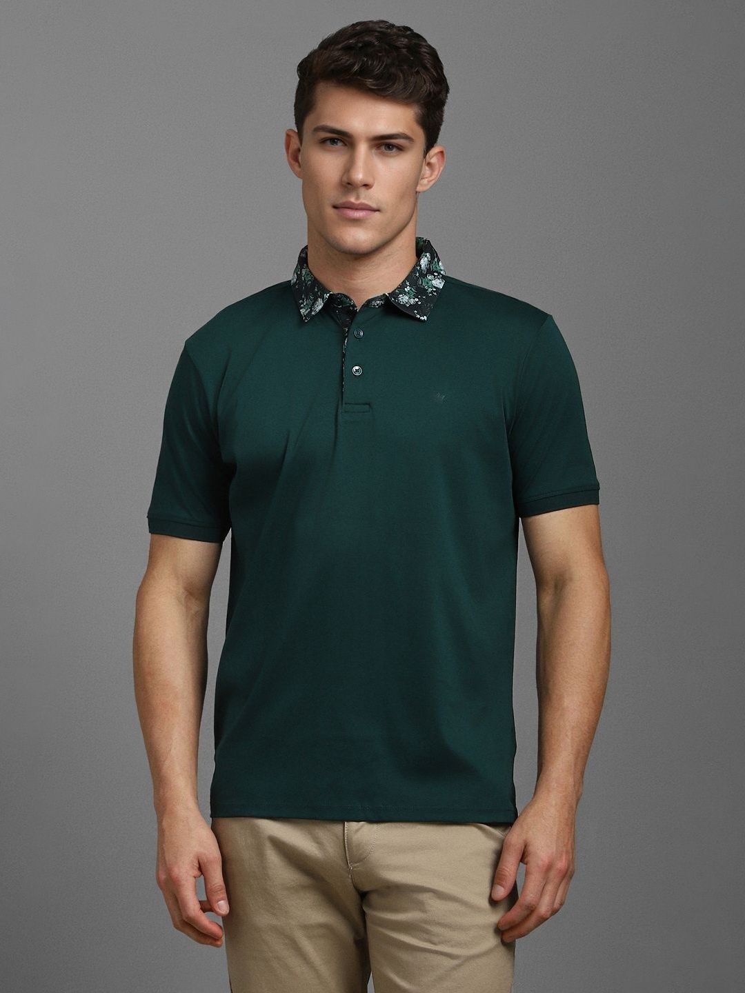 

Louis Philippe Sport Men Polo Collar T-shirt, Green