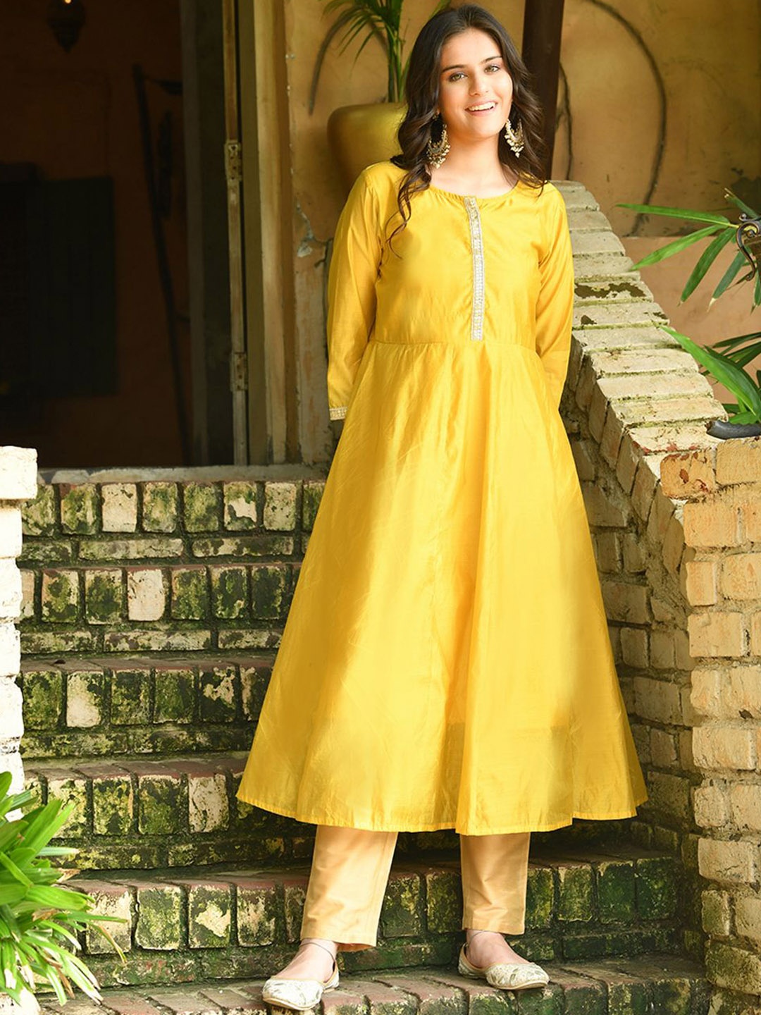 

KALINI Women Kurta, Mustard
