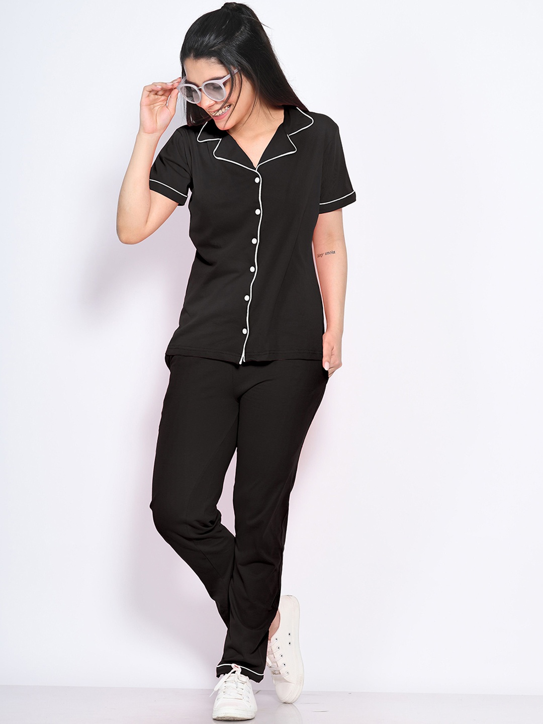 

NAP STORY Black Solid Shirt & Pyjama Nightsuit