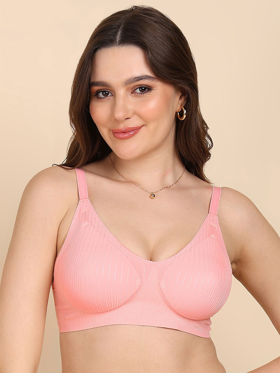 

Tweens Full Coverage Lightly Padded Seamless Bonded Cotton Feel InvisiBra Everyday Bra, Peach