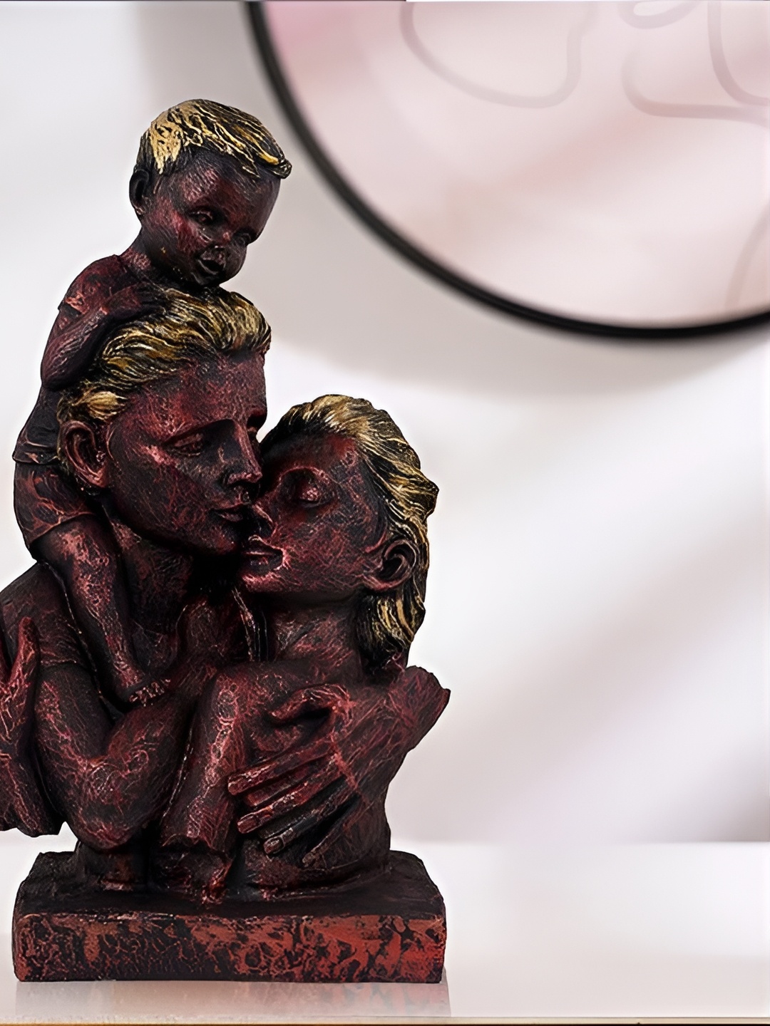 

Zart Red Figurine Showpiece