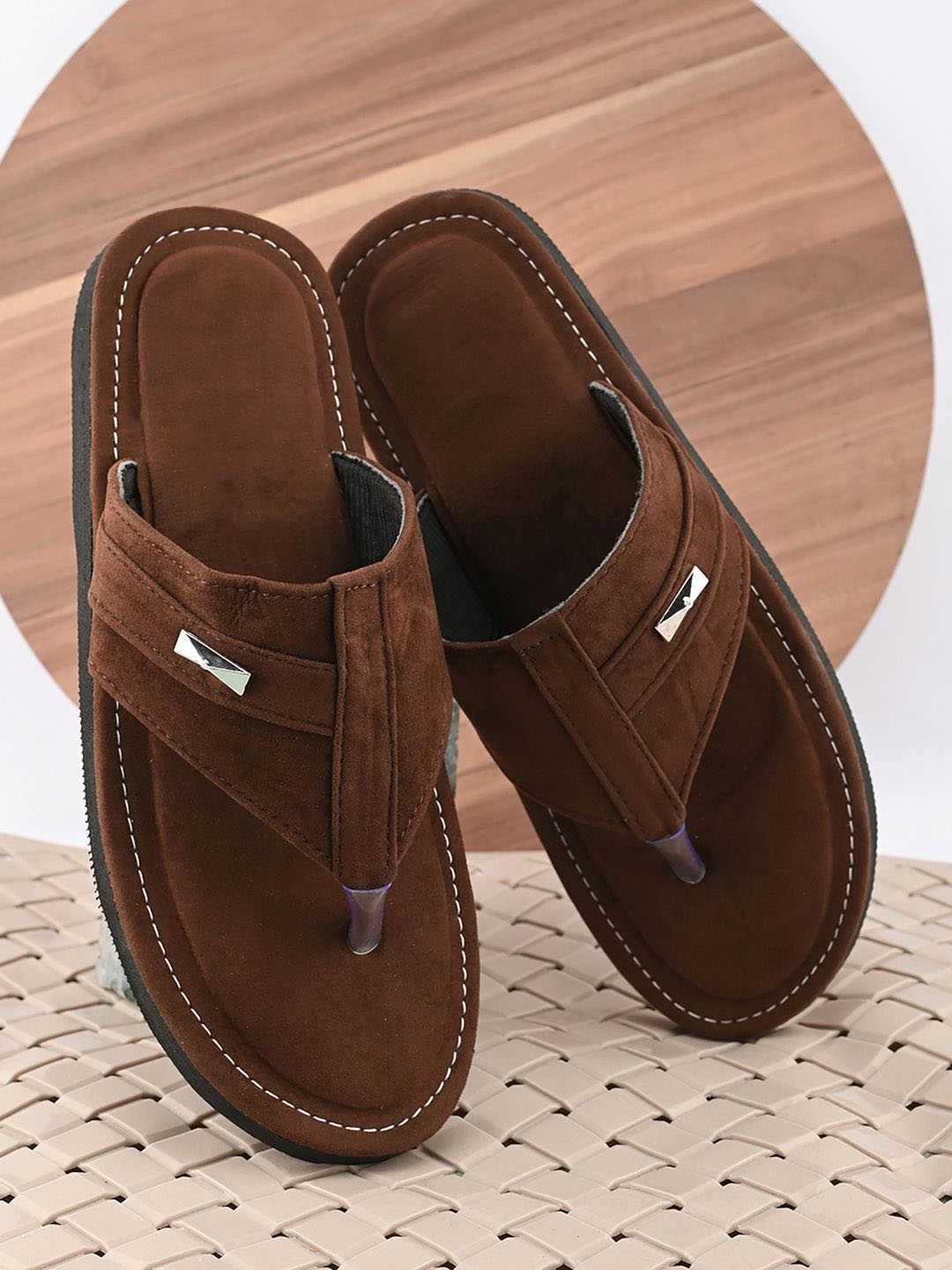 

Apratim Men T-Strap Flats, Brown
