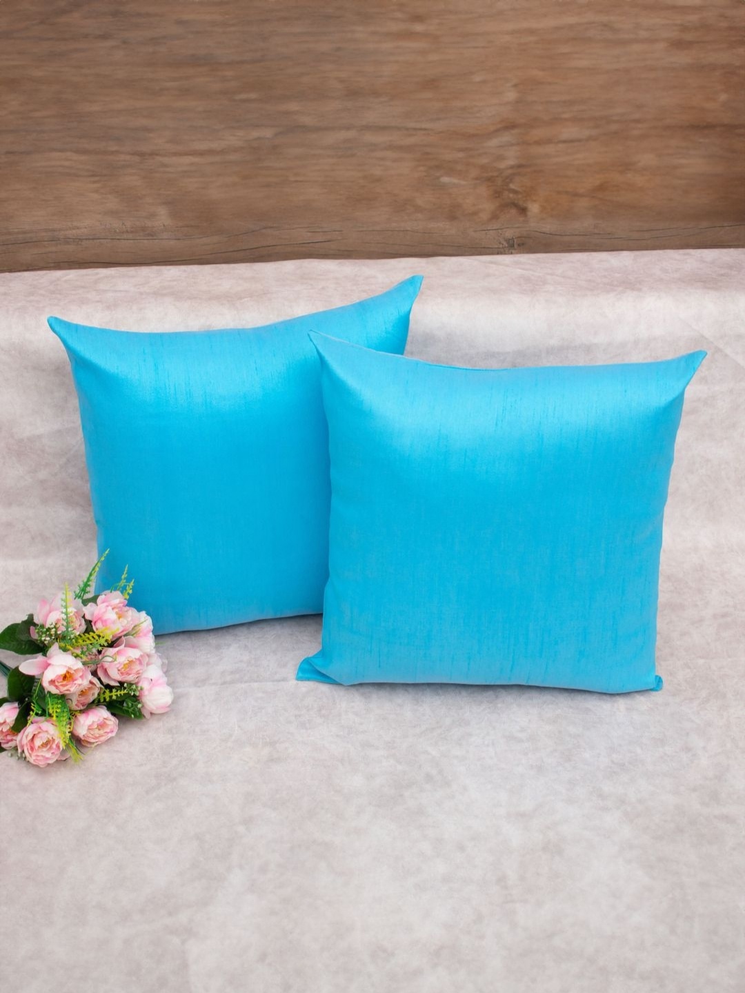 

RoyalDeco Blue Set of 2 Square Cushion Covers