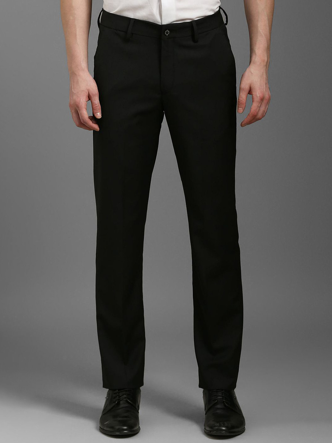 

Louis Philippe Men Slim Fit Trousers, Black