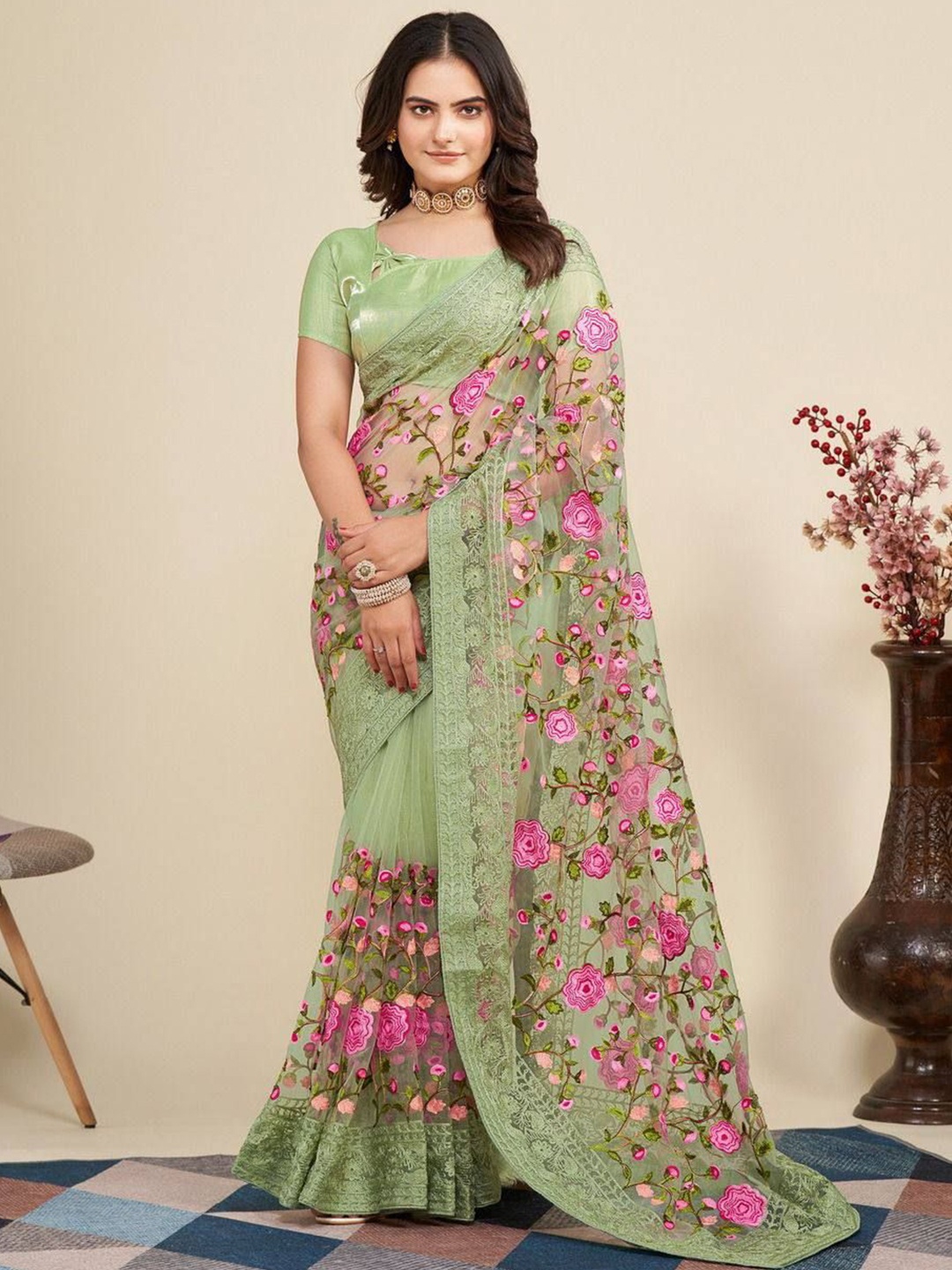 

VenderVilla Floral Embroidered Supernet Saree, Green