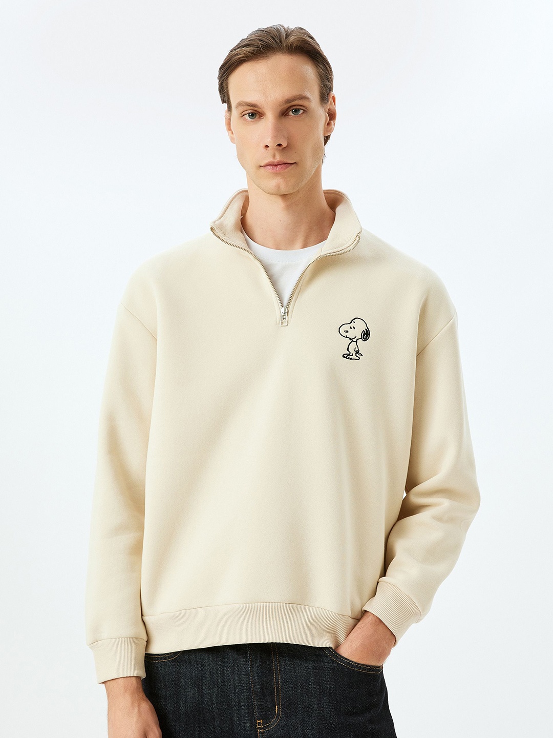 

Koton Men Mock Collar Cotton Sweatshirt, Off white