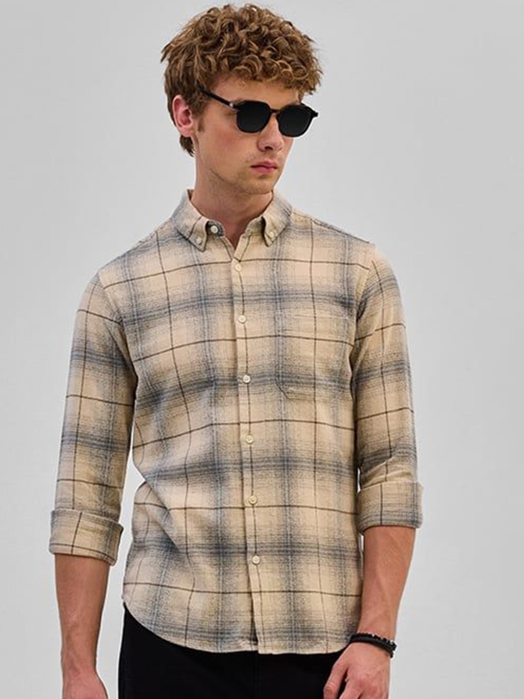 

Snitch Men Smart Slim Fit Opaque Checked Casual Shirt, Beige