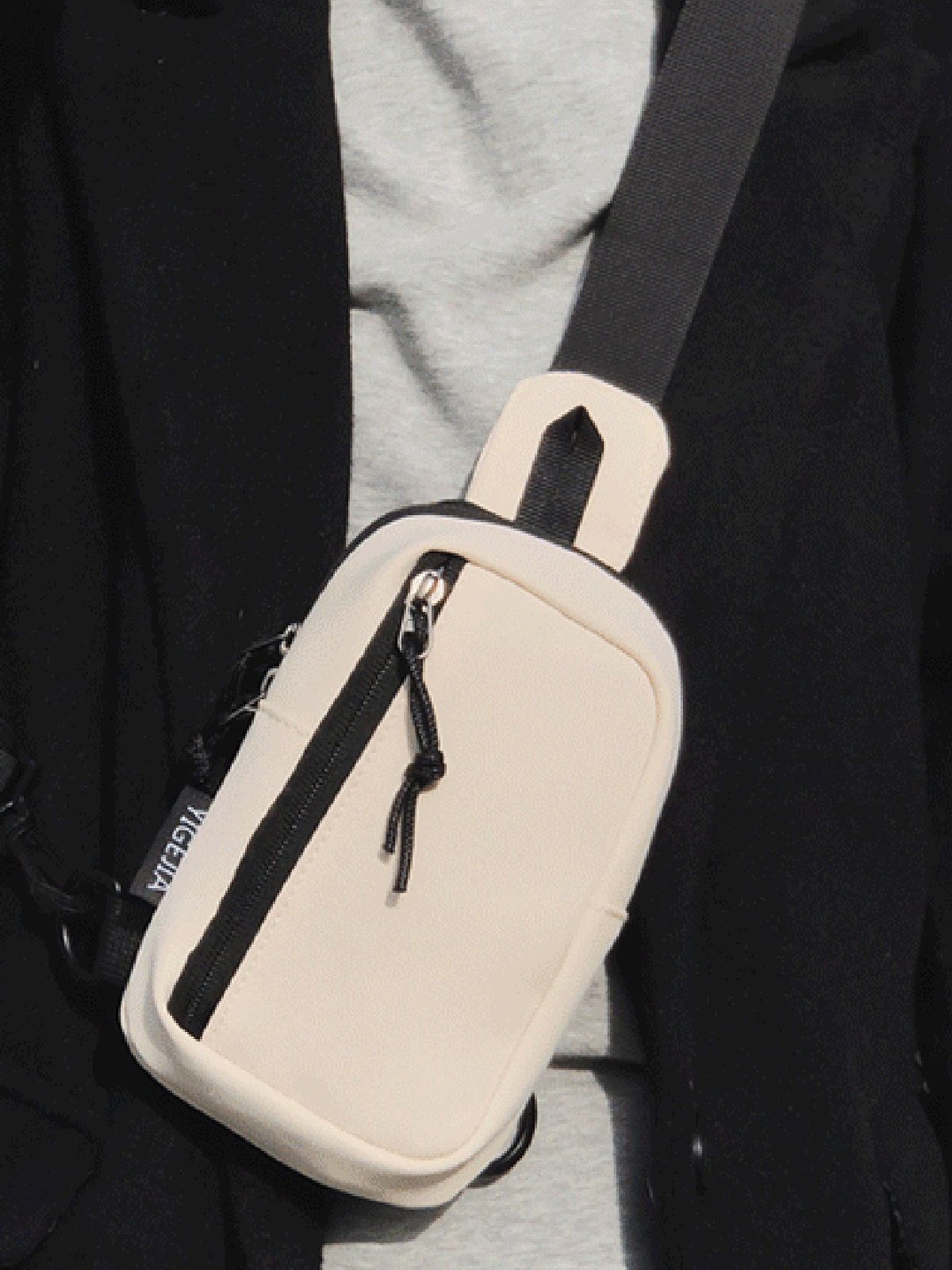 

StyleCast White Casual Stylish Crossbody Bag, Na