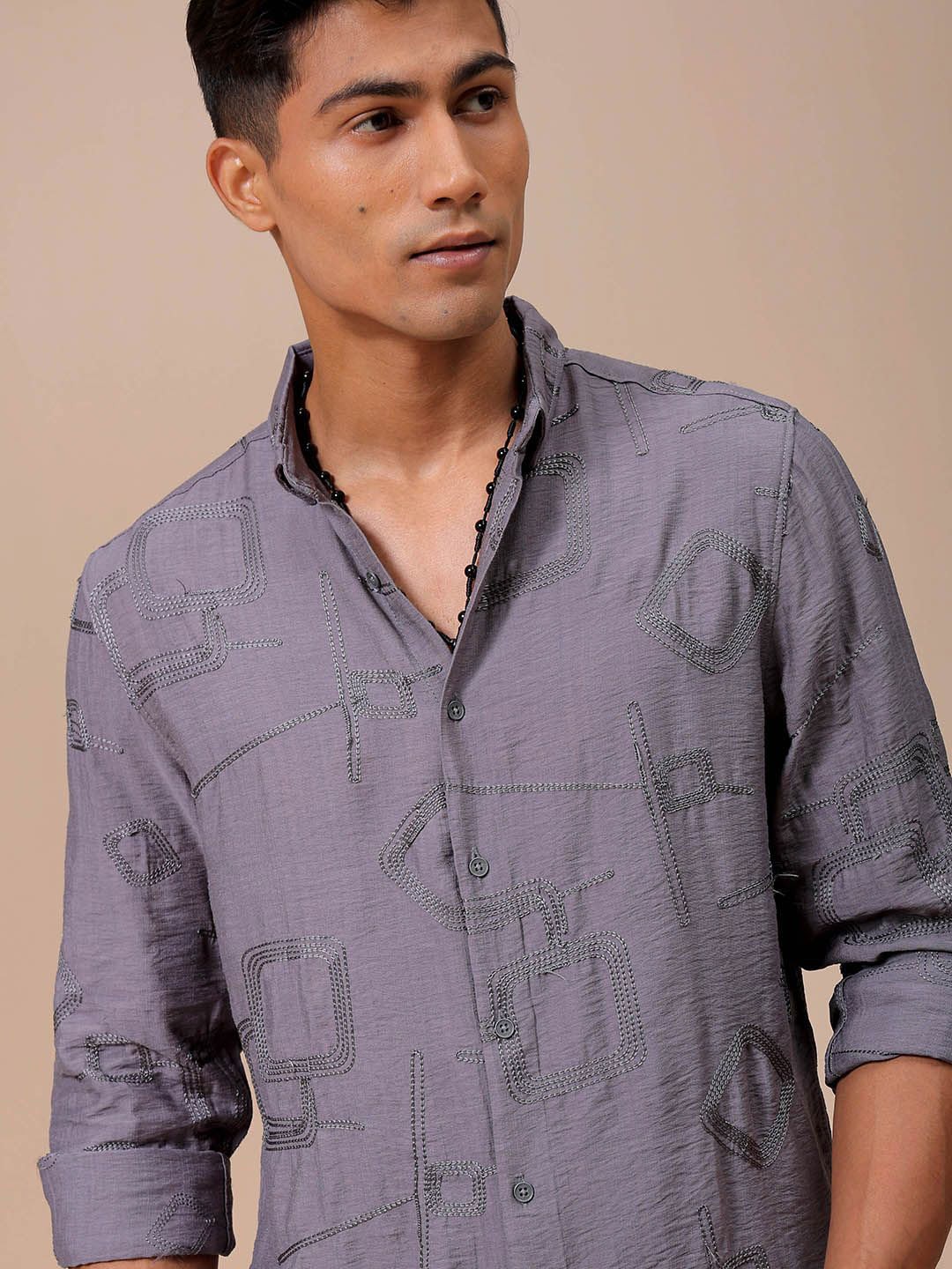 

The Indian Garage Co Men Regular Fit Embroidery Resortwear Shirt, Purple