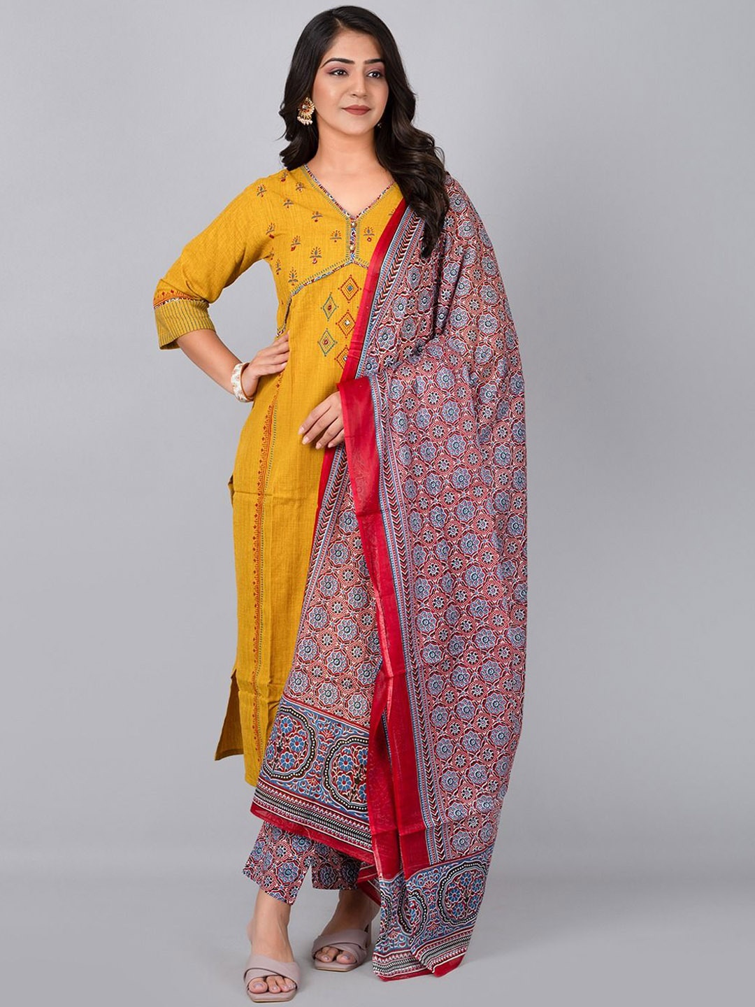 

Fashion Petals Women Printed Regular Kurta With Dupatta, Mustard
