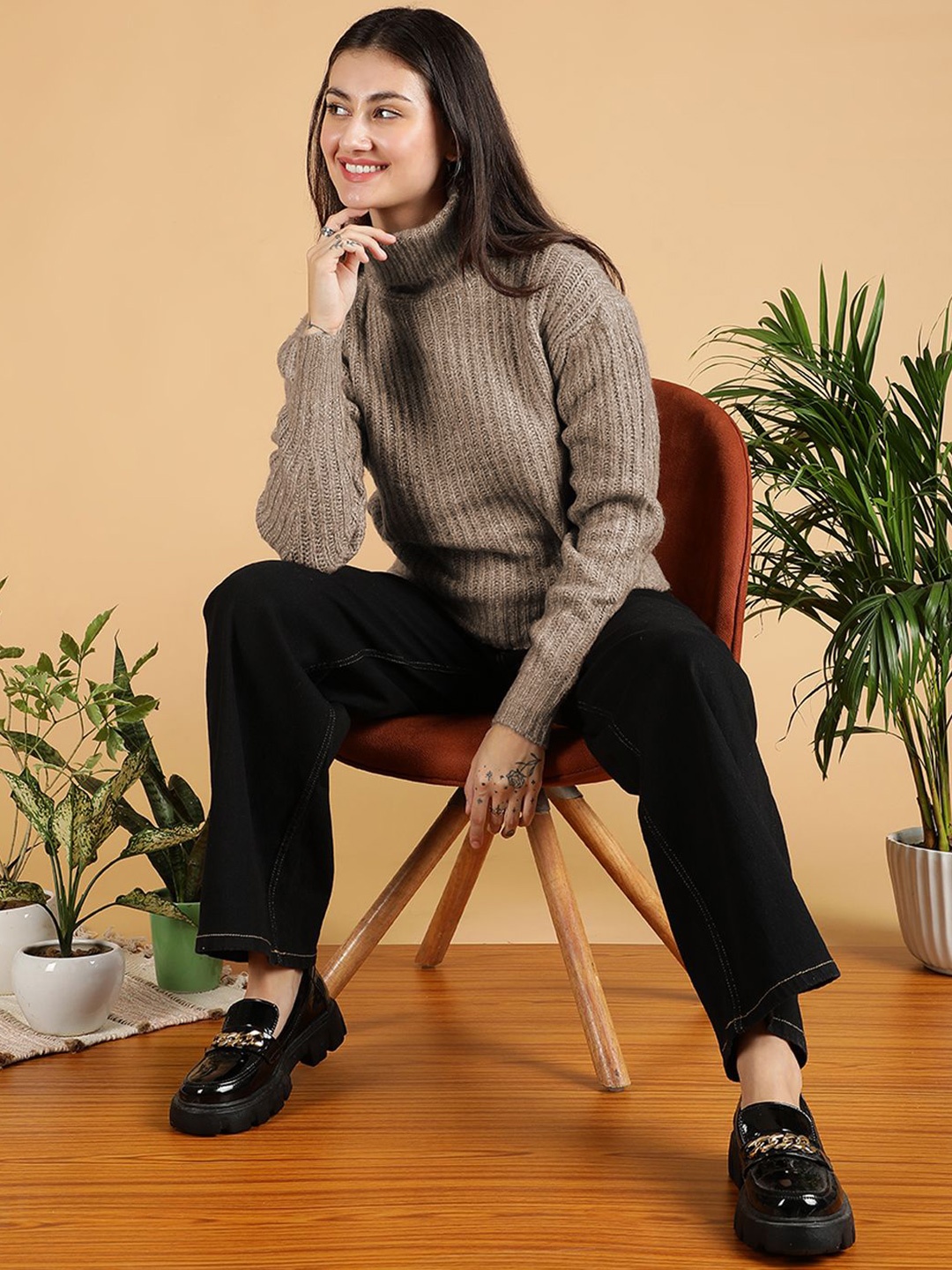 

Stylecast X Kotty Women Ribbed Pullover, Brown