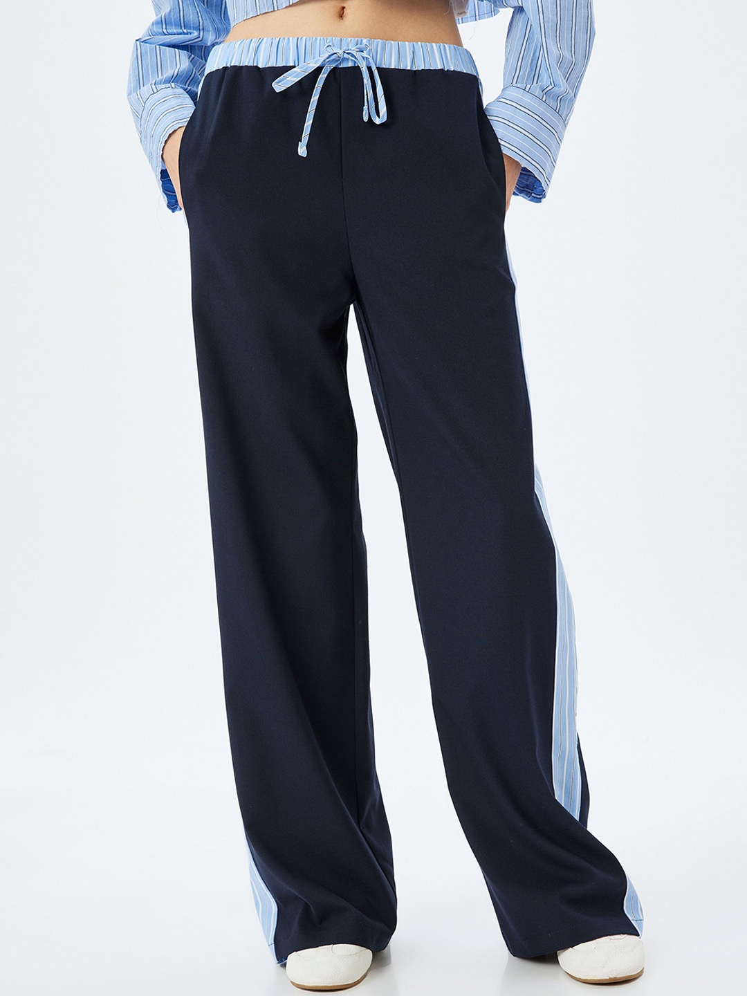 

Koton Women Mid-Rise Regular Fit Trousers, Navy blue