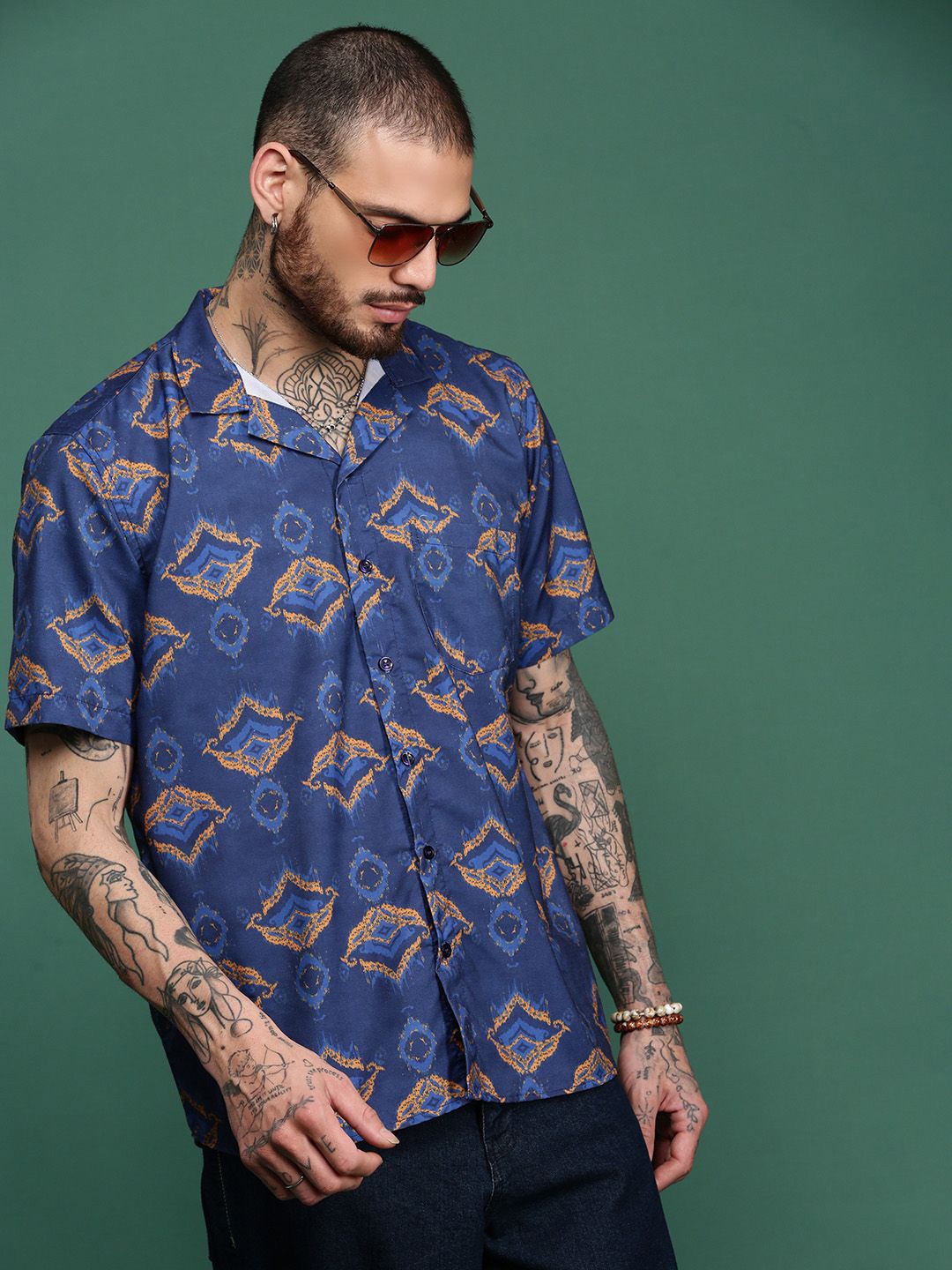 

Sangria Printed Spread Collar Casual Shirt, Blue