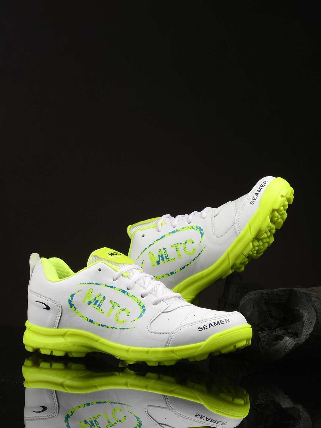 

MLTC Modern Luxe Trend Collection Casual Shoes, White