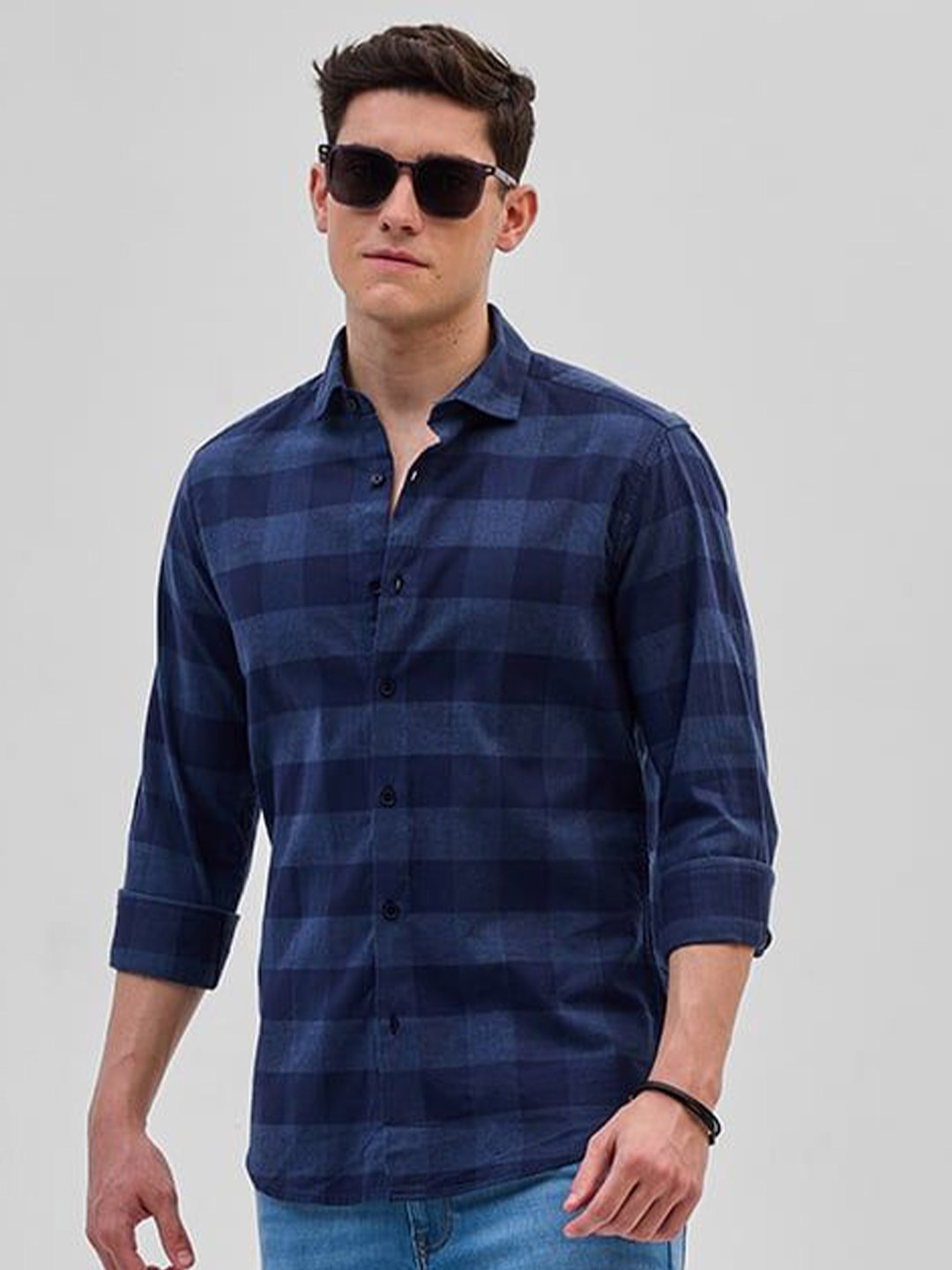 

Snitch Men Smart Spread Collar Checked Cotton Slim Fit Casual Shirt, Navy blue