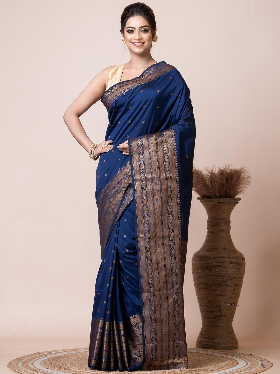 

VIBHAVARI Ethnic Motifs Zari Saree, Blue