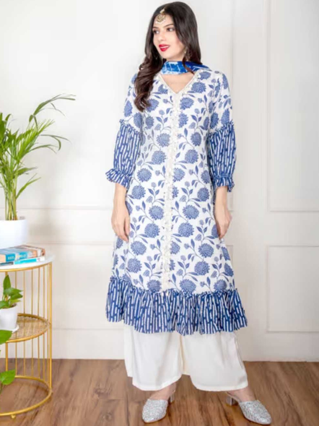 

Label Ishnya Women Floral Printed Regular Kurta with Palazzos & With Dupatta, Blue