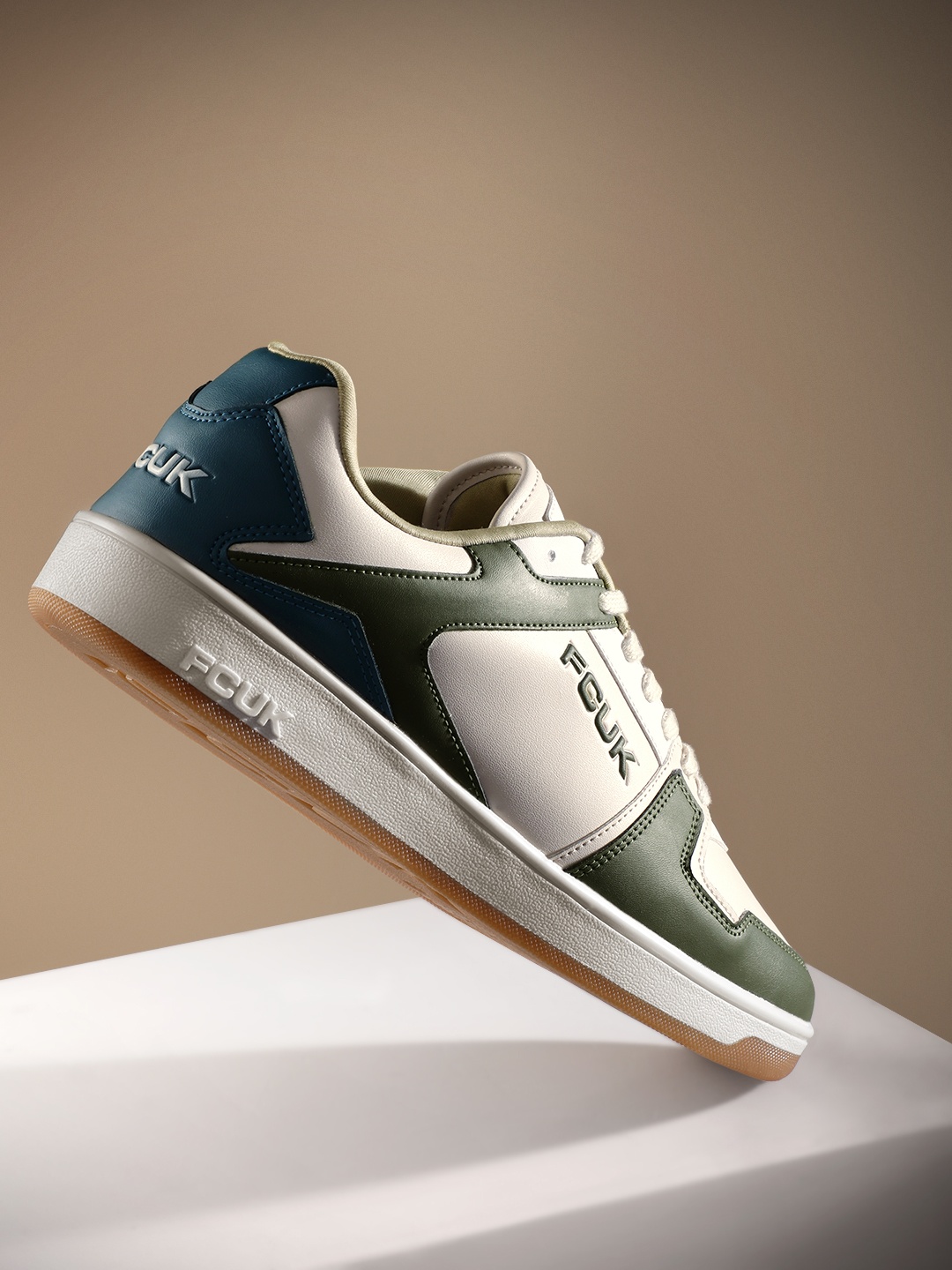 

FCUK Men Colourblocked Sneakers, Cream