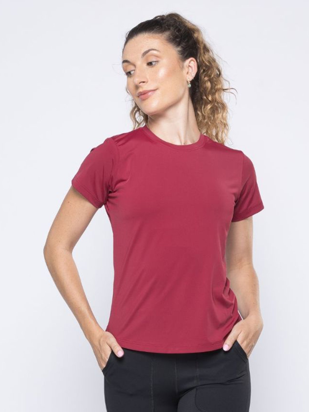 

STRCH Women V-Neck Anti Odour T-shirt, Maroon