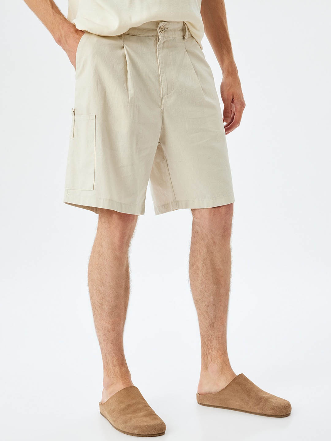 

Koton Men Linen Mid-Rise Shorts, Beige