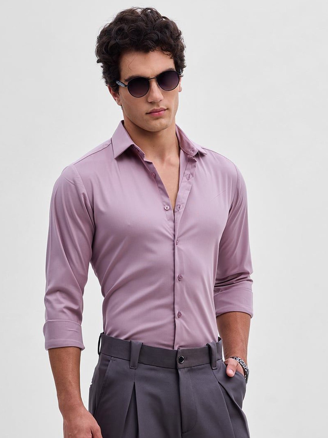 

Snitch Men Smart Spread Collar Solid Slim Fit Formal Shirt, Purple