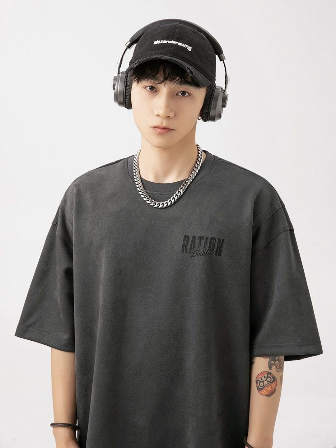 

HERE&NOW Men Printed V-Neck T-shirt, Grey