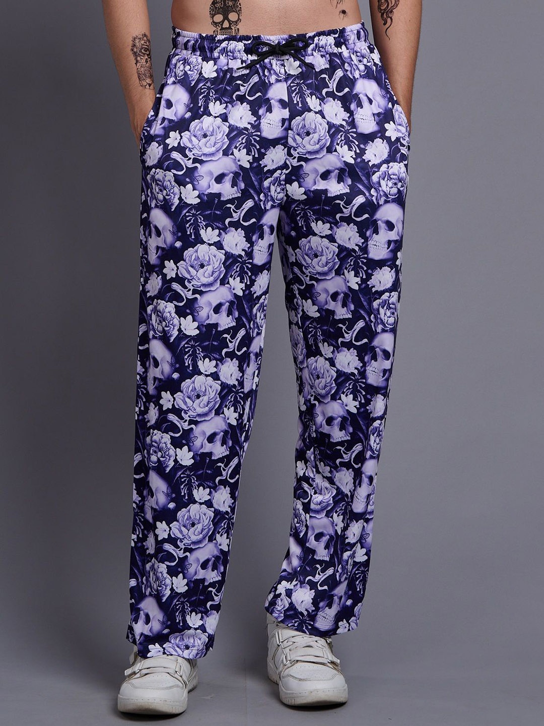 

GO DEVIL Men Floral Printed Original Loose Fit High-Rise Joggers Trousers, Lavender