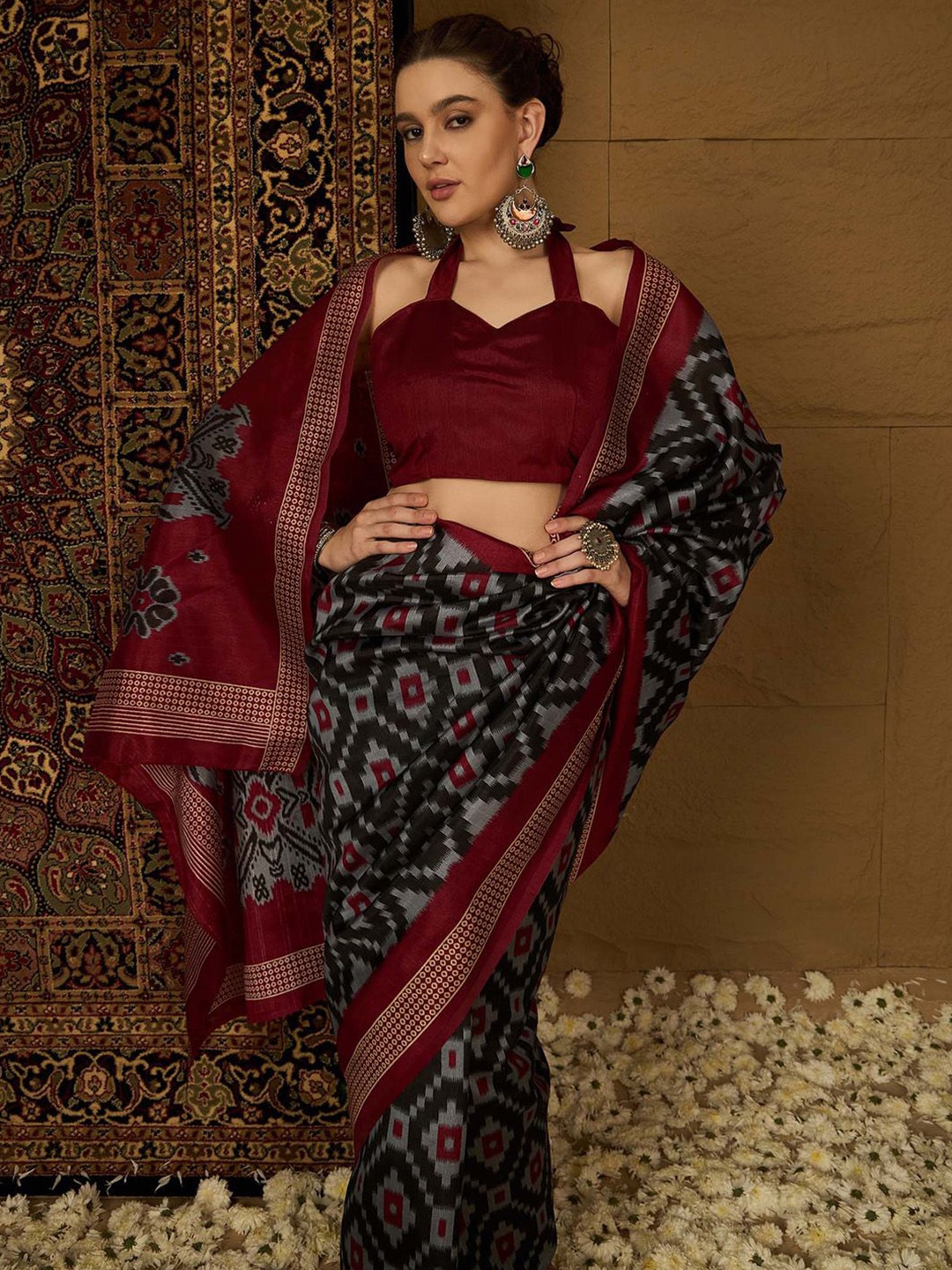 

Saree mall Silk Blend Ikat Sarees, Black