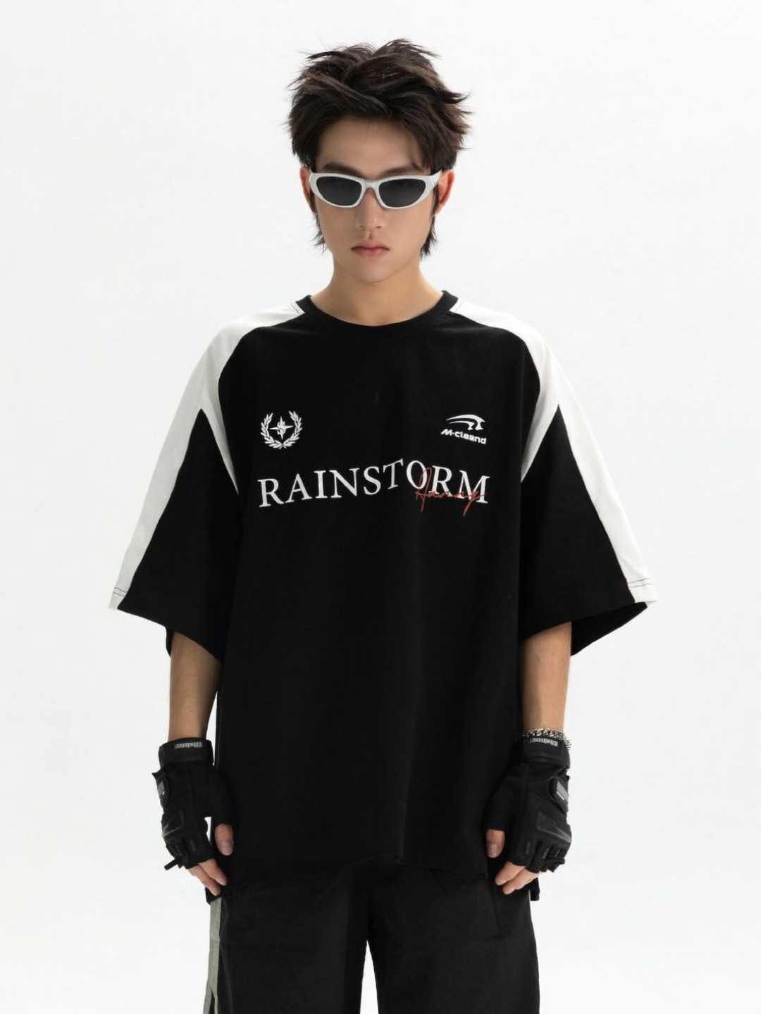 

HERE&NOW Men Printed V-Neck T-shirt, Black