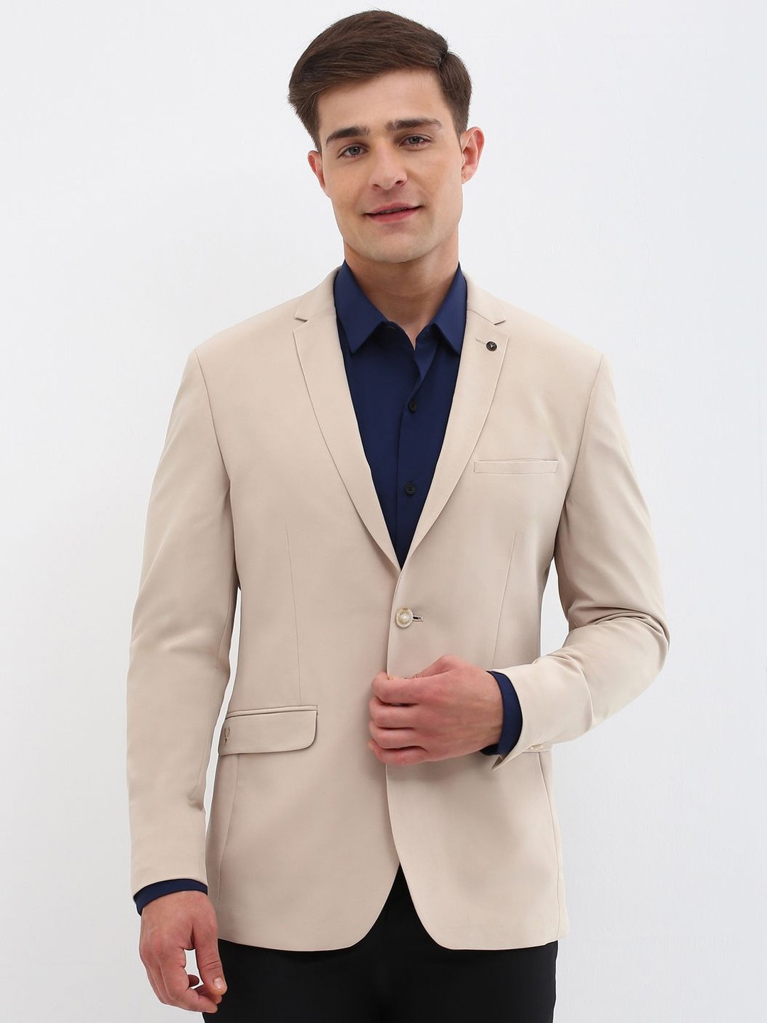 

Allen Solly Men Slim Fit Single-Breasted Blazer, Beige