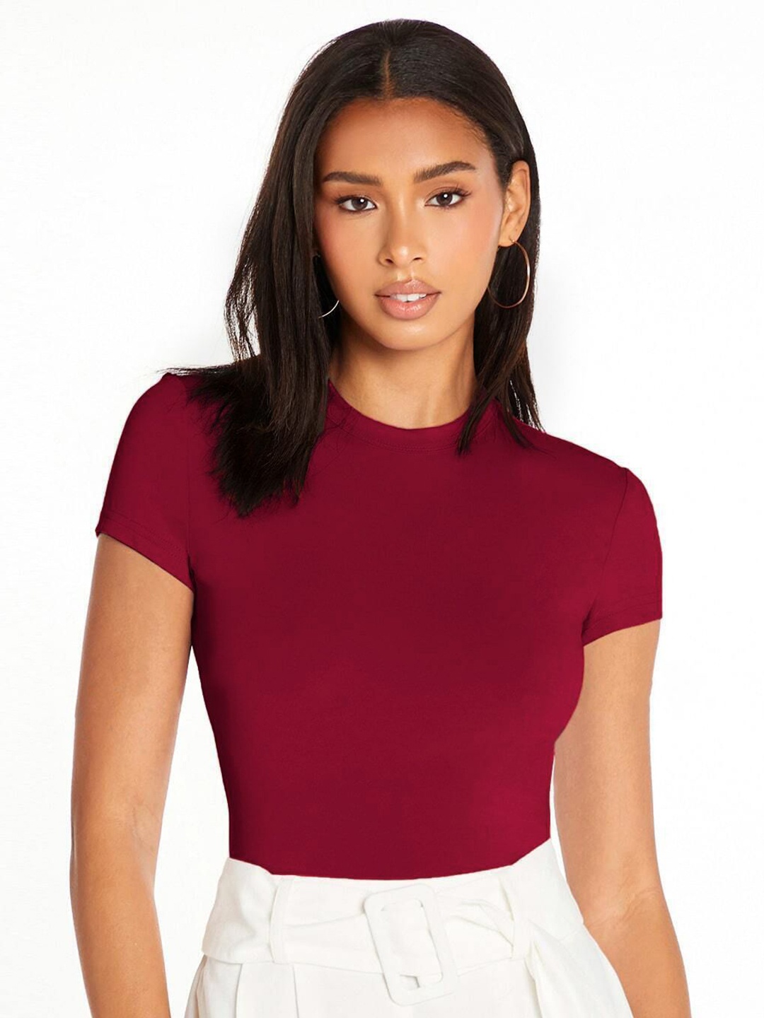 

Stylecast X Slyck Round Neck Fitted Crop Top, Maroon