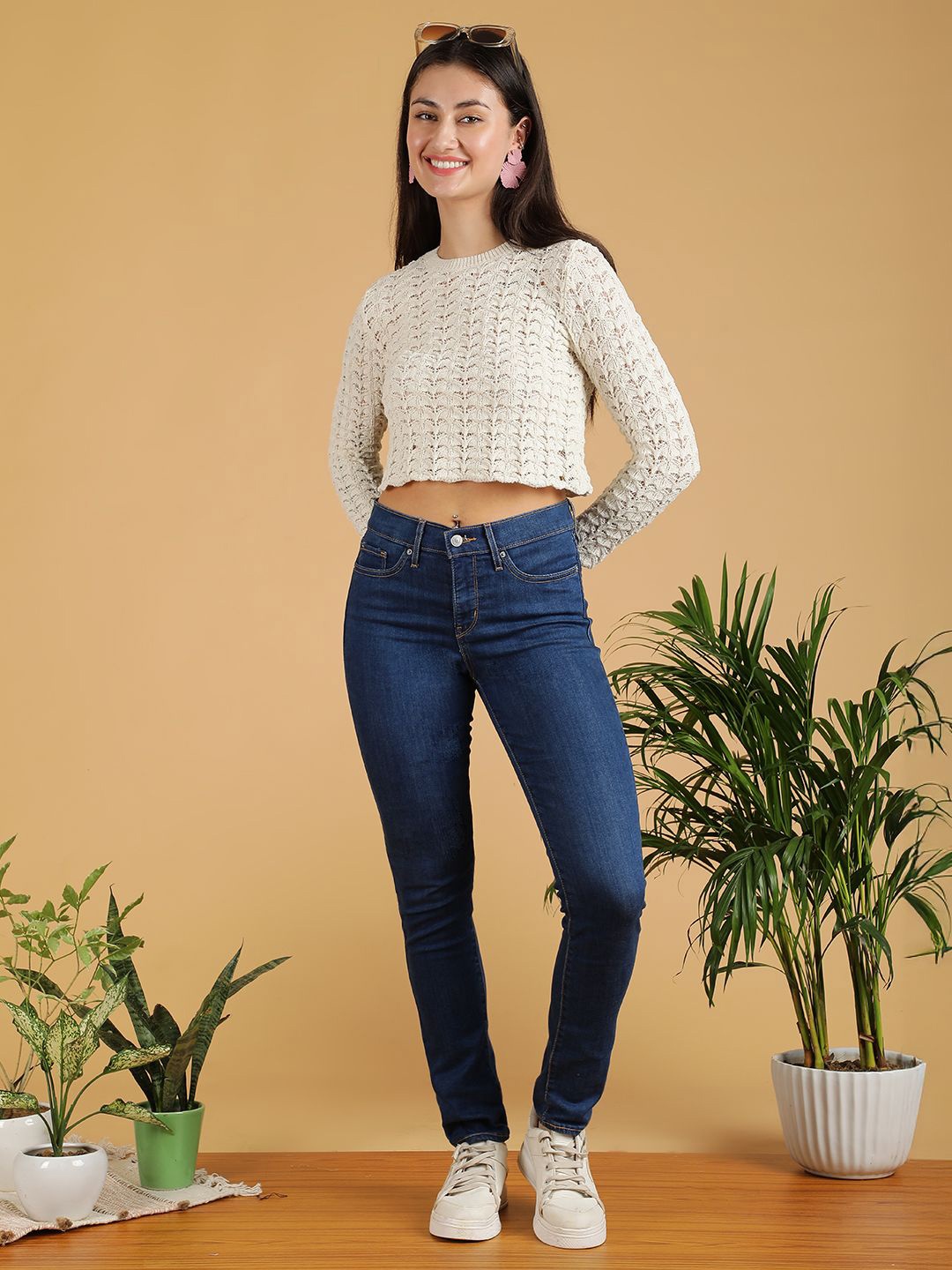 

Stylecast X Kotty Women Open Knit Pullover Crop Sweaters, White