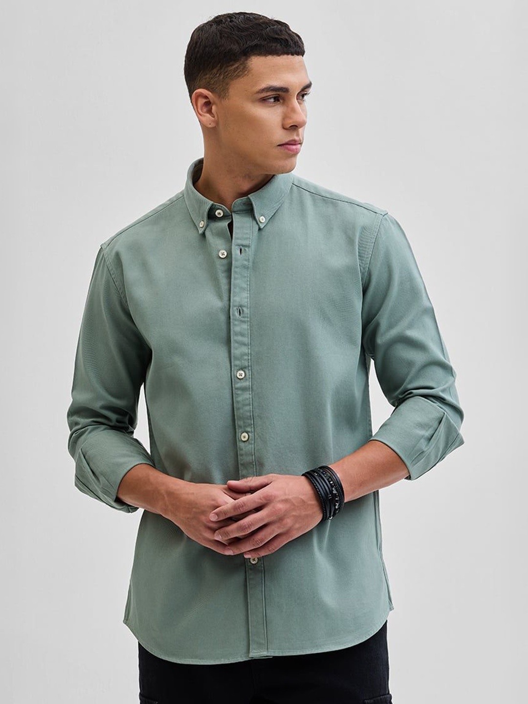 

Snitch Men Classic Button-Down Collar Solid Cotton Casual Shirt, Sea green