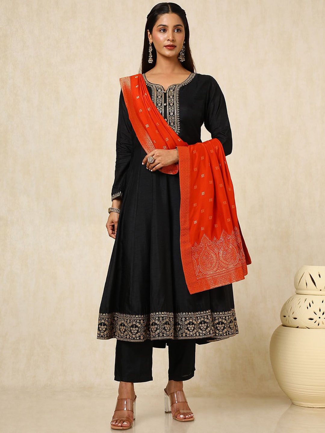 

Soch Women Ethnic Motifs Embroidered Panelled Sequinned Dupion Silk Kurta with Trousers & With Dupatta, Black