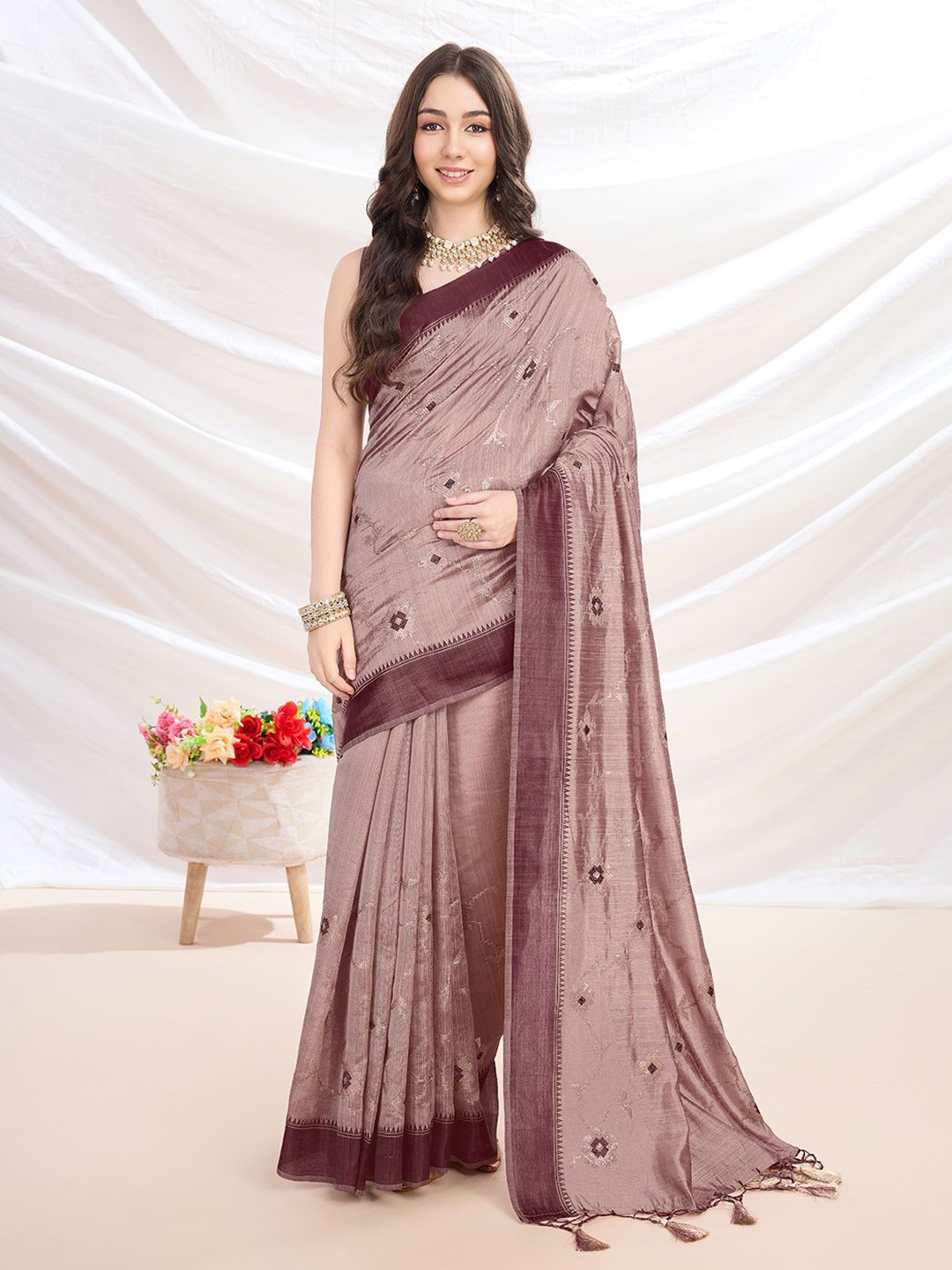 

Rekha Maniyar Woven Design Sequinned Silk Blend Heavy Work Uppada Saree, Peach
