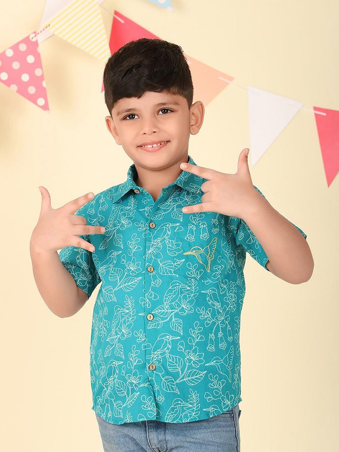 

Fabindia Boys Opaque Printed Casual Shirt, Blue