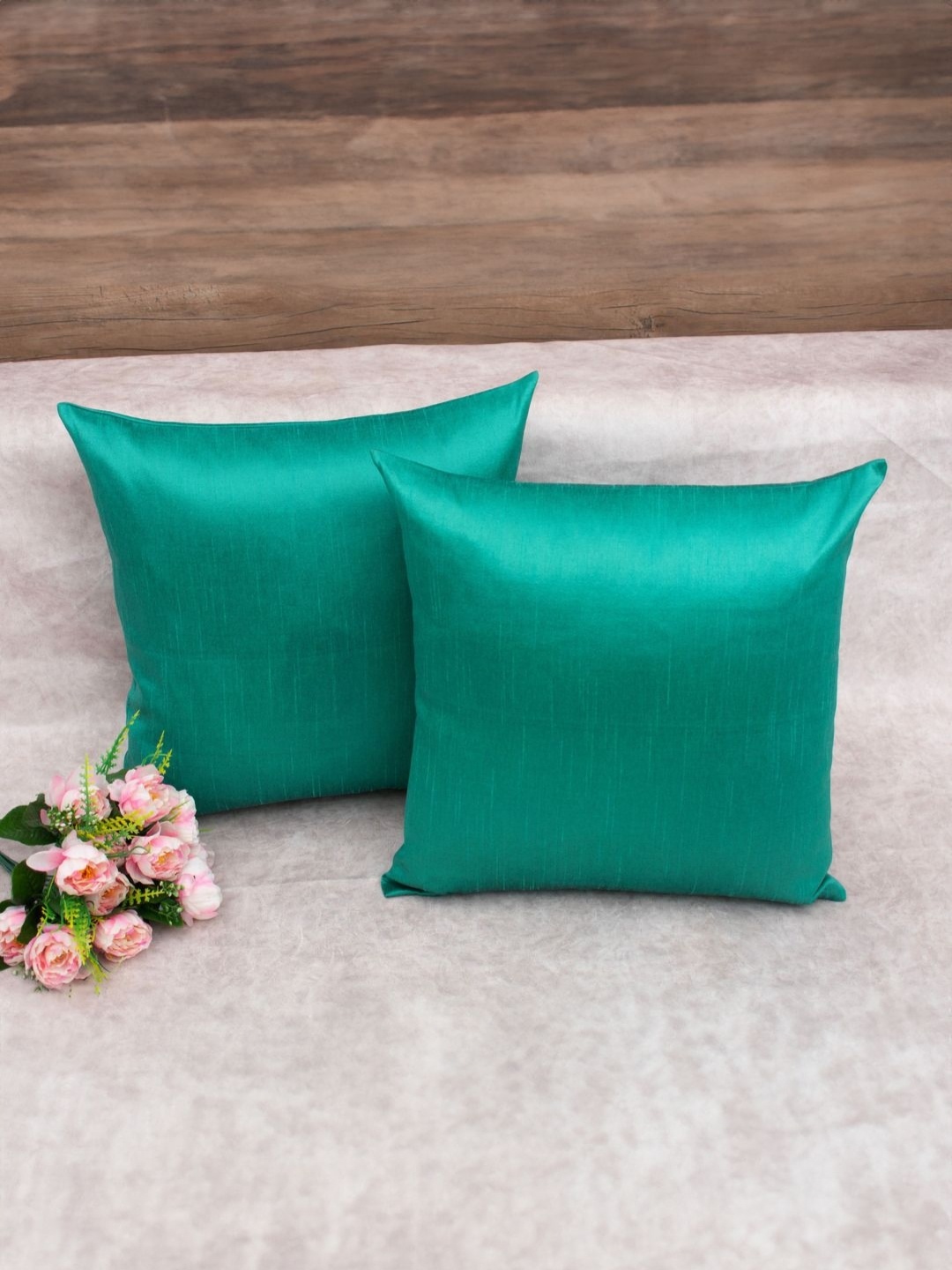 

RoyalDeco Sea Green Set of 2 Square Cushion Covers