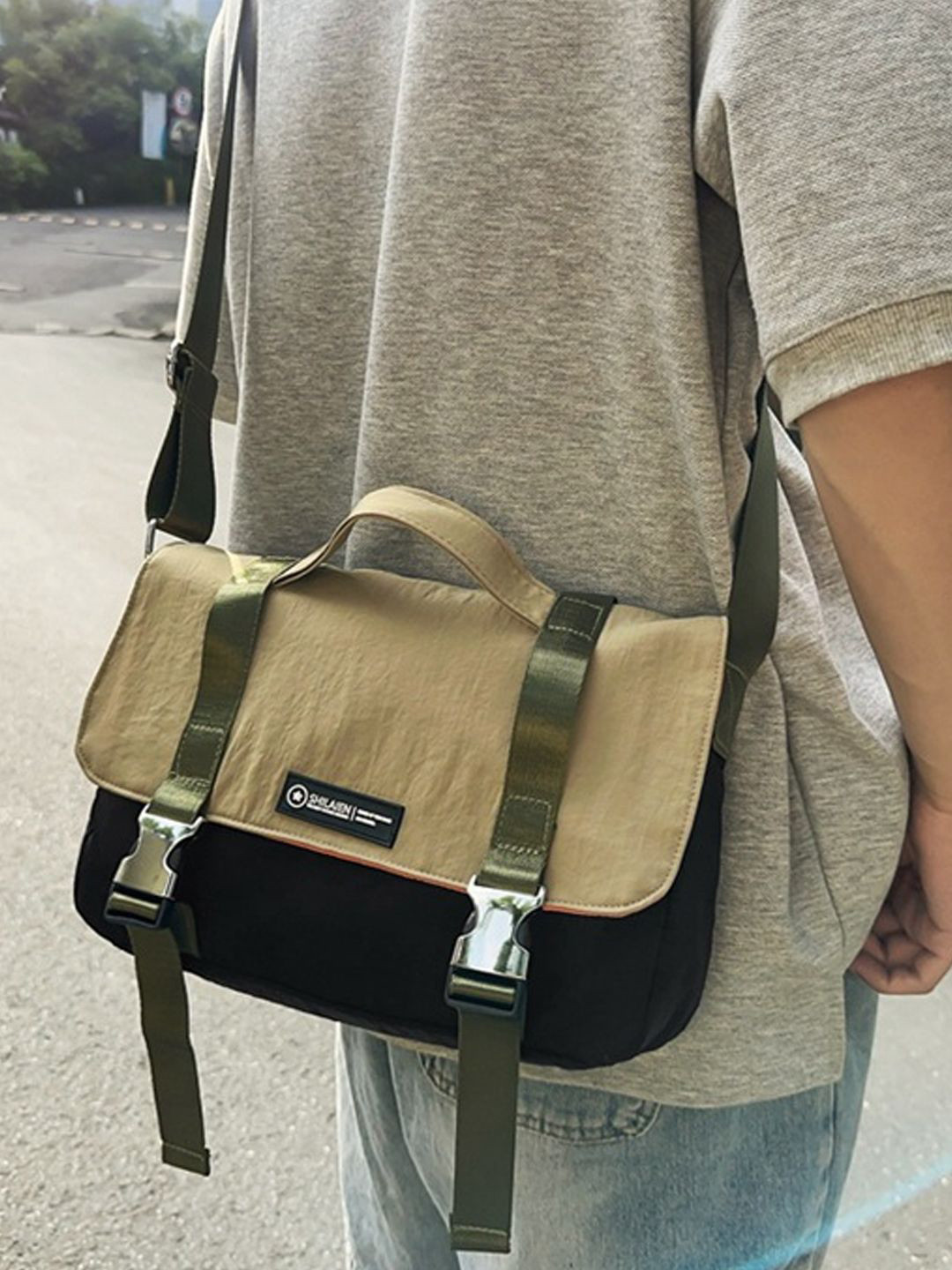 

StyleCast Checked Structured Handheld Bag with, Na
