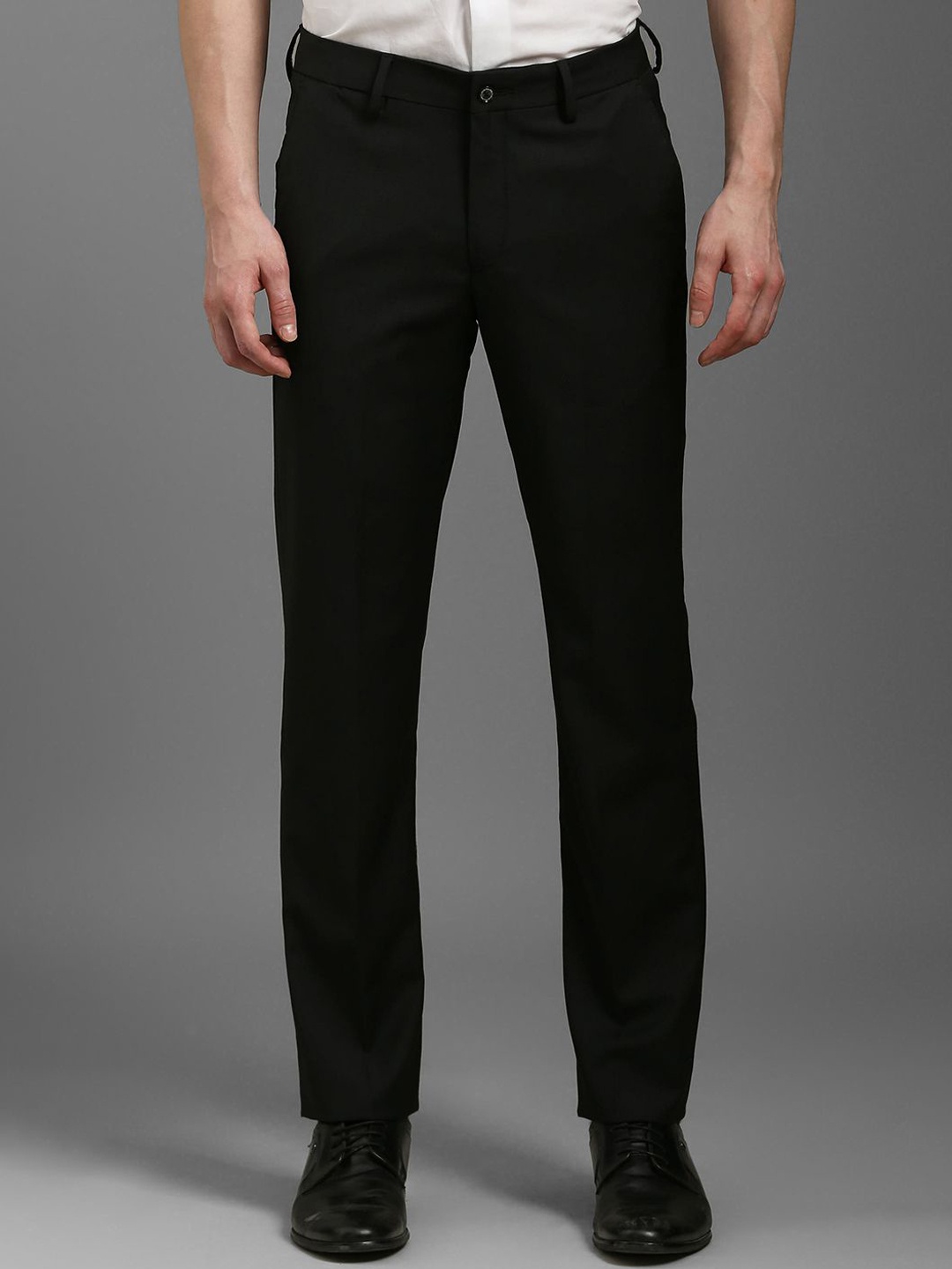 

Louis Philippe Men Slim Fit Trousers, Black