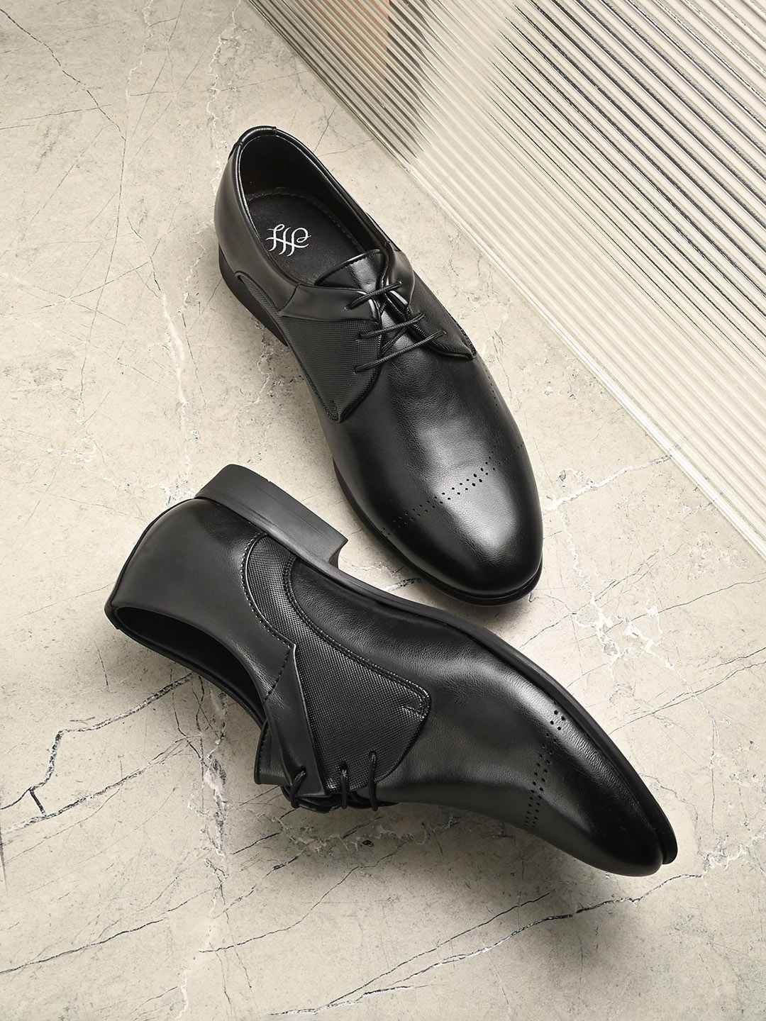 

House Of Pataudi Men Leather Formal Derbys, Black