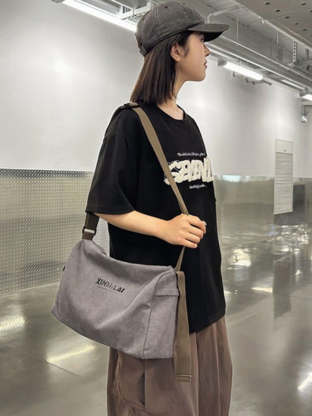 

StyleCast Grey Casual Stylish Side Bag